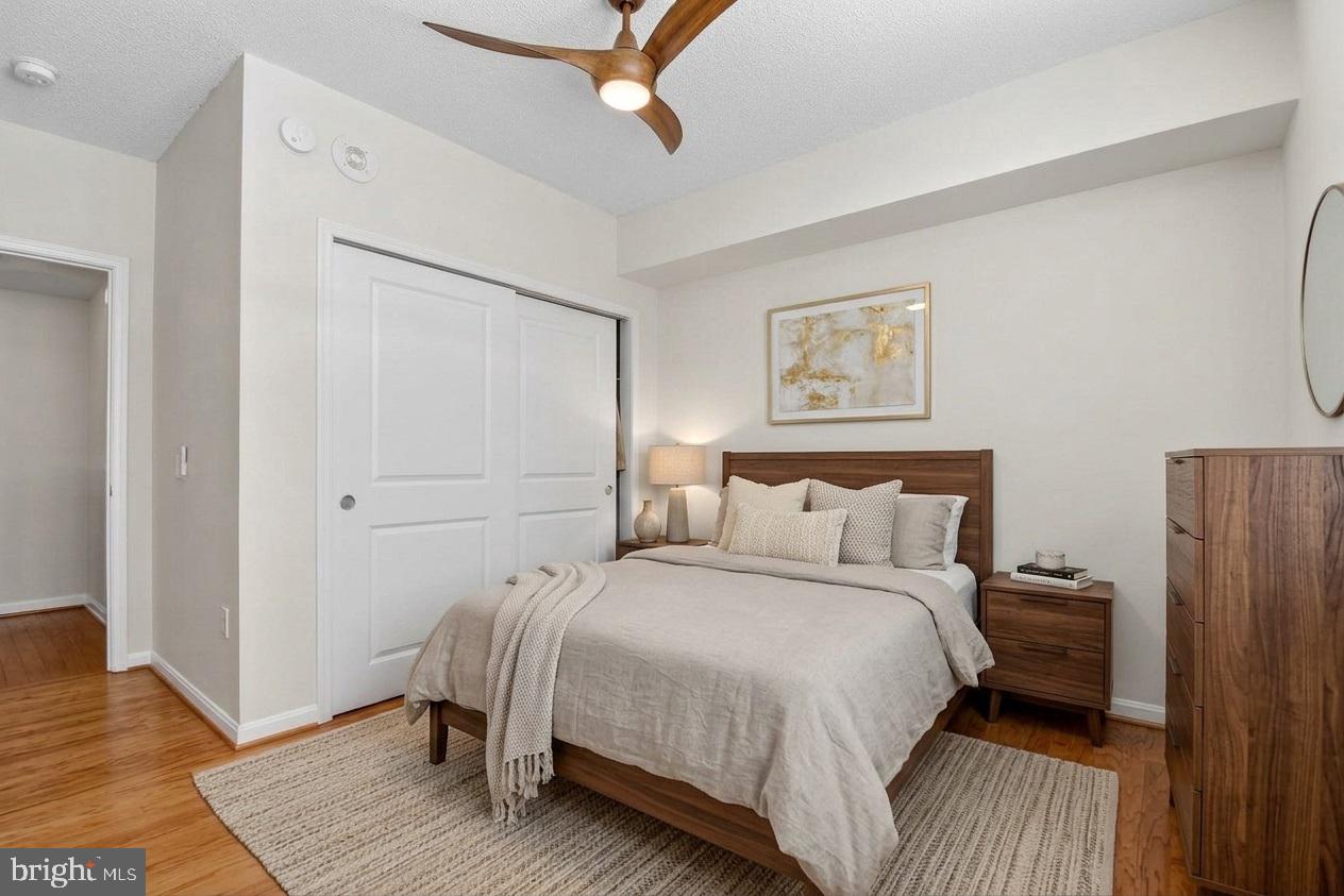 CRESCENT - Residential