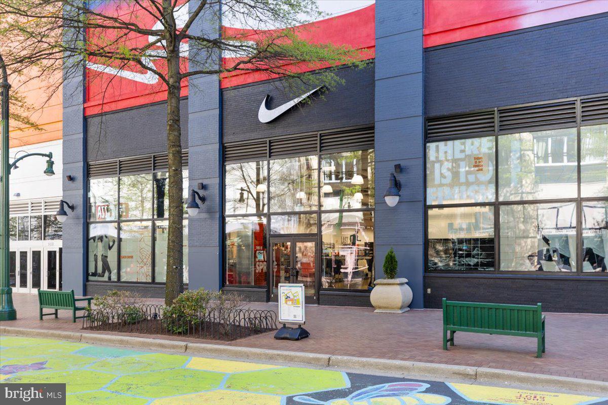 CRESCENT - Residential