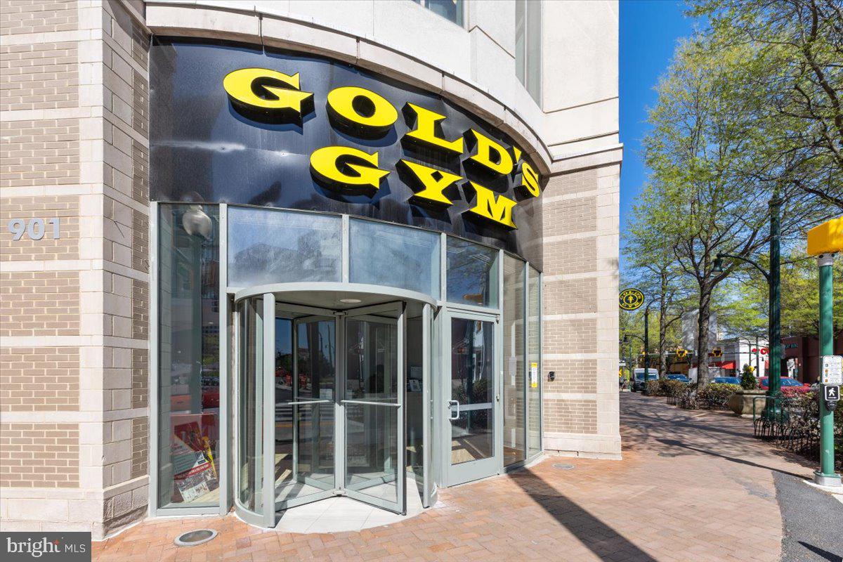 CRESCENT - Residential