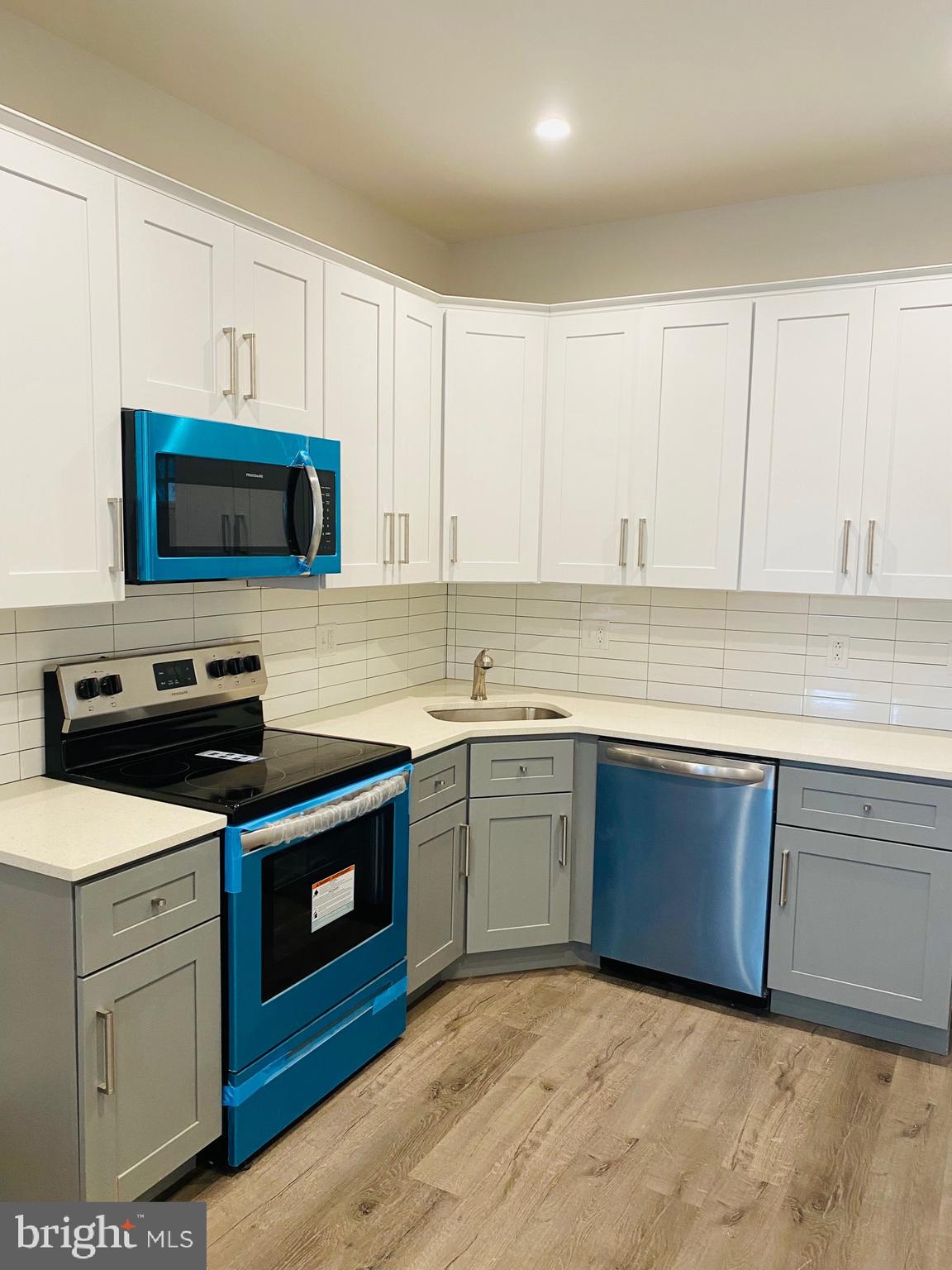 STRAWBERRY MANSION - Residential Lease