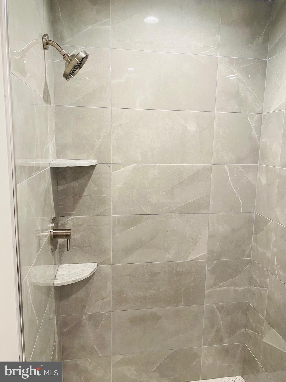 STRAWBERRY MANSION - Residential Lease