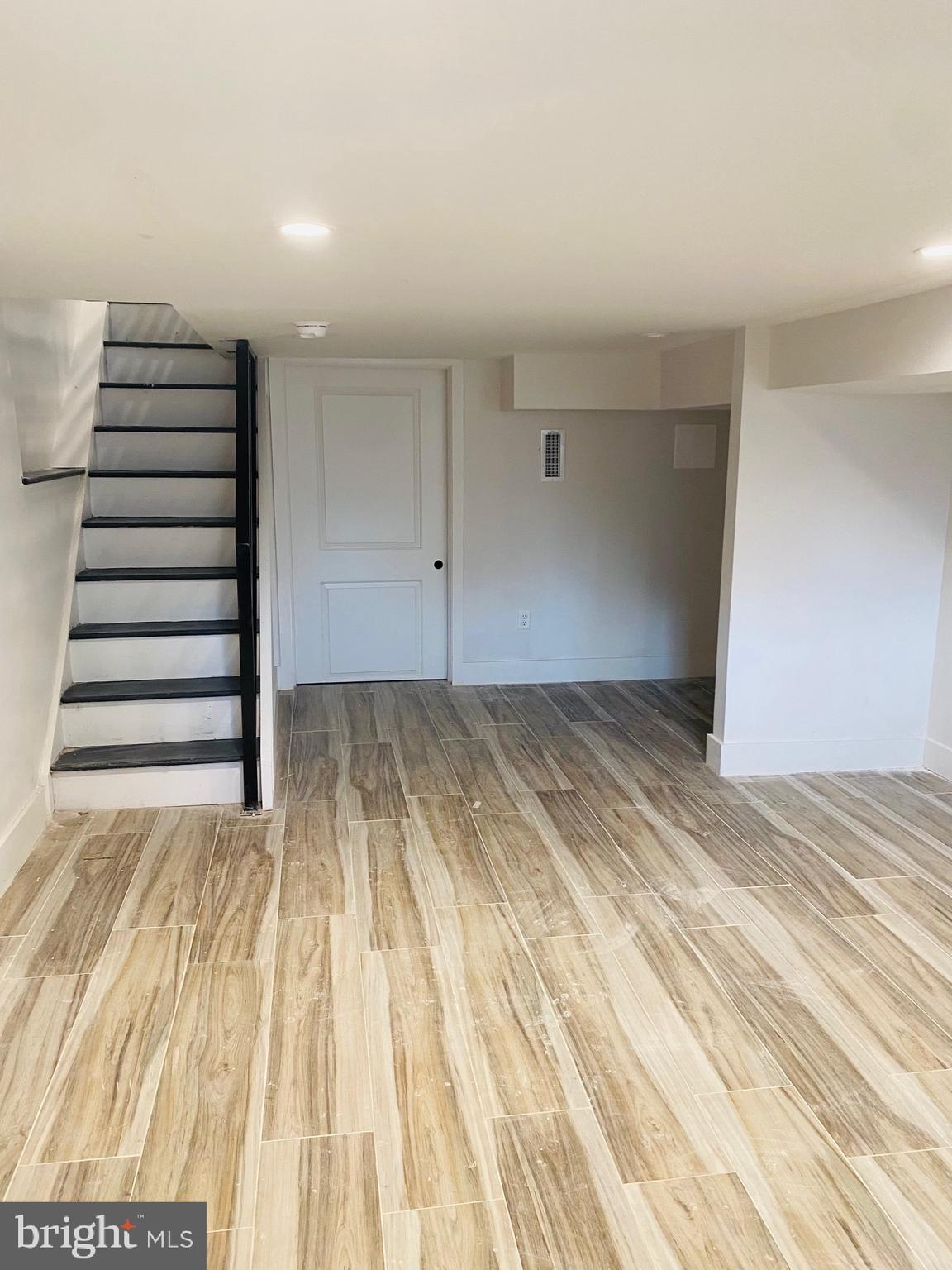 STRAWBERRY MANSION - Residential Lease