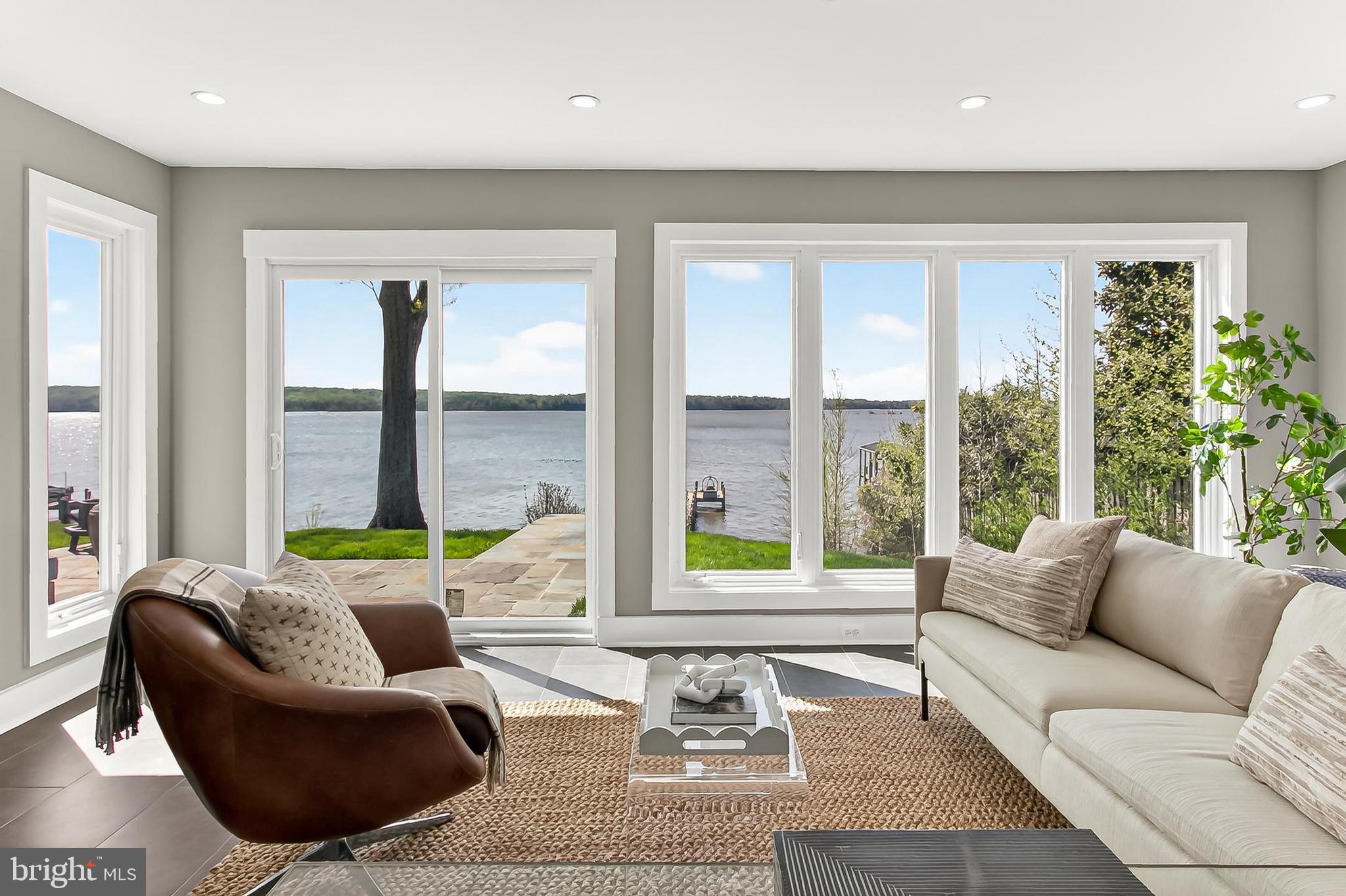 HALLOWING POINT RIVER ESTATES - Residential