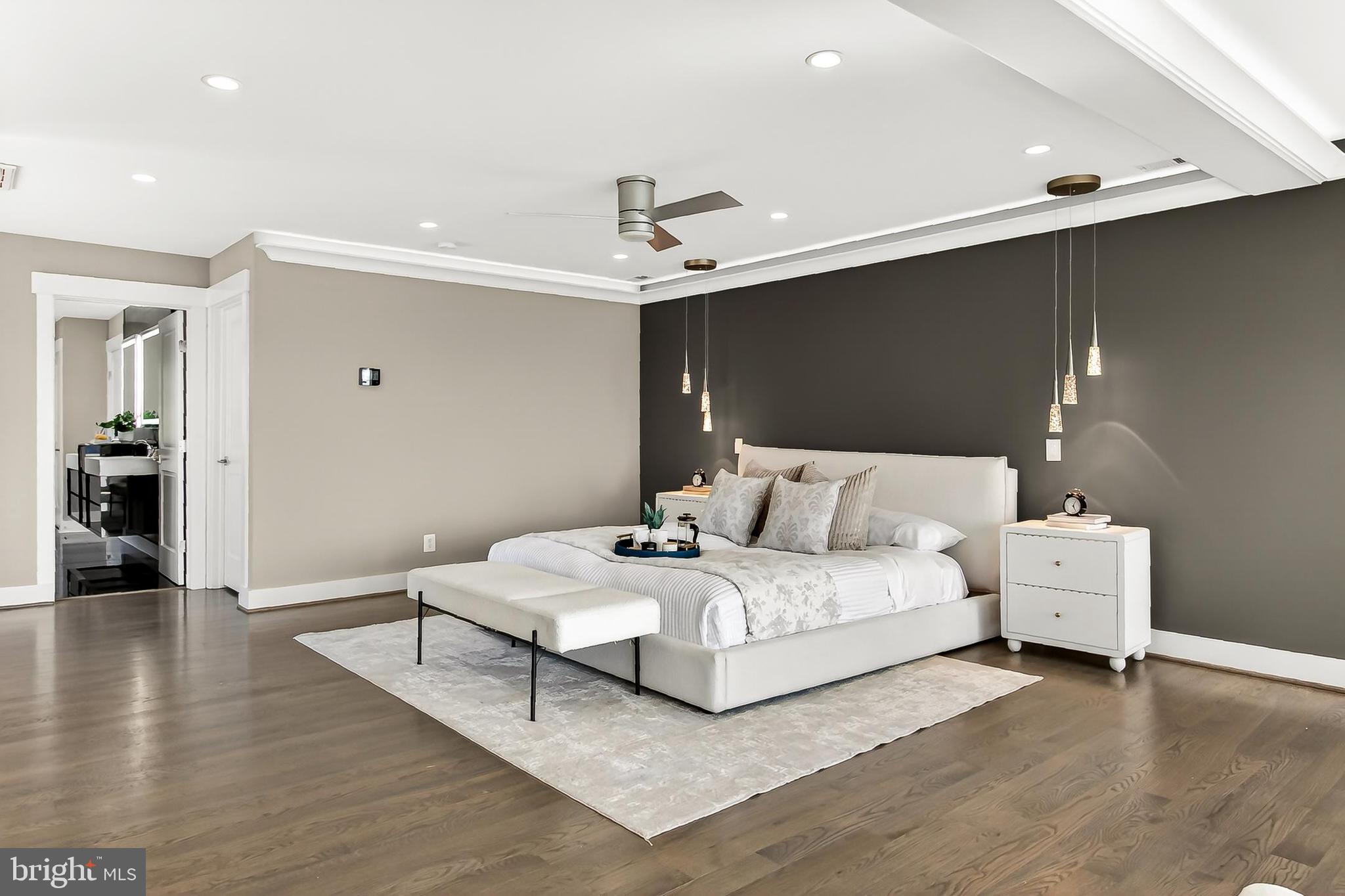 HALLOWING POINT RIVER ESTATES - Residential