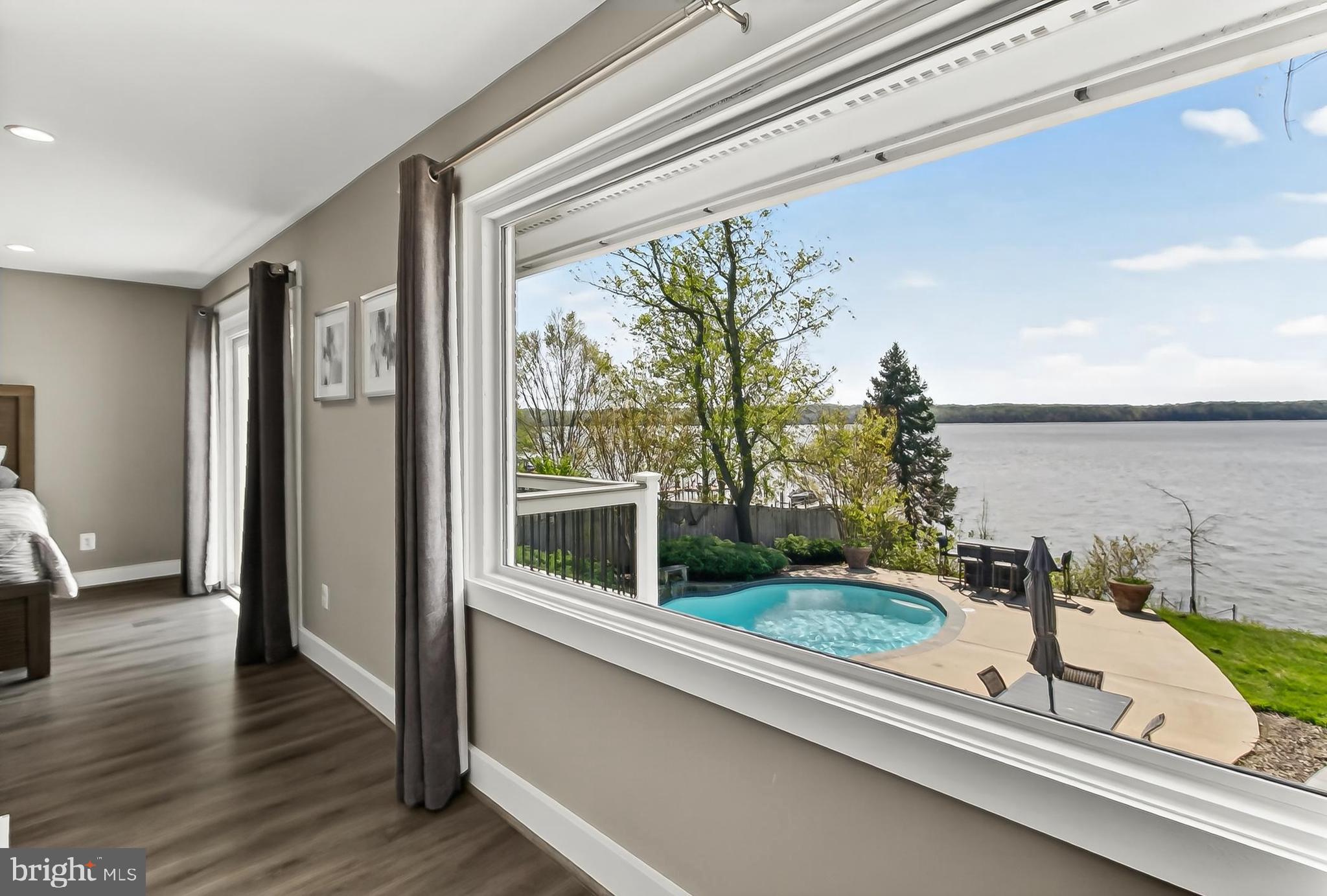 HALLOWING POINT RIVER ESTATES - Residential