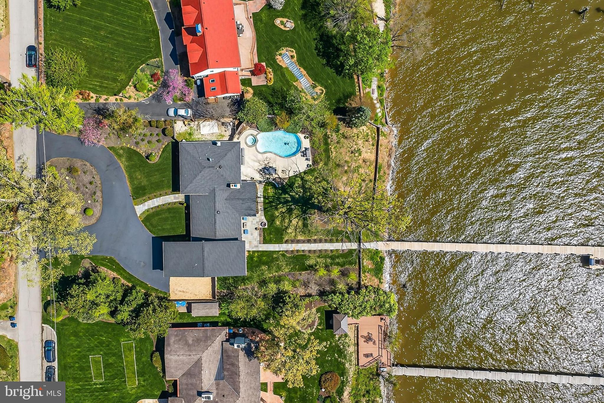 HALLOWING POINT RIVER ESTATES - Residential