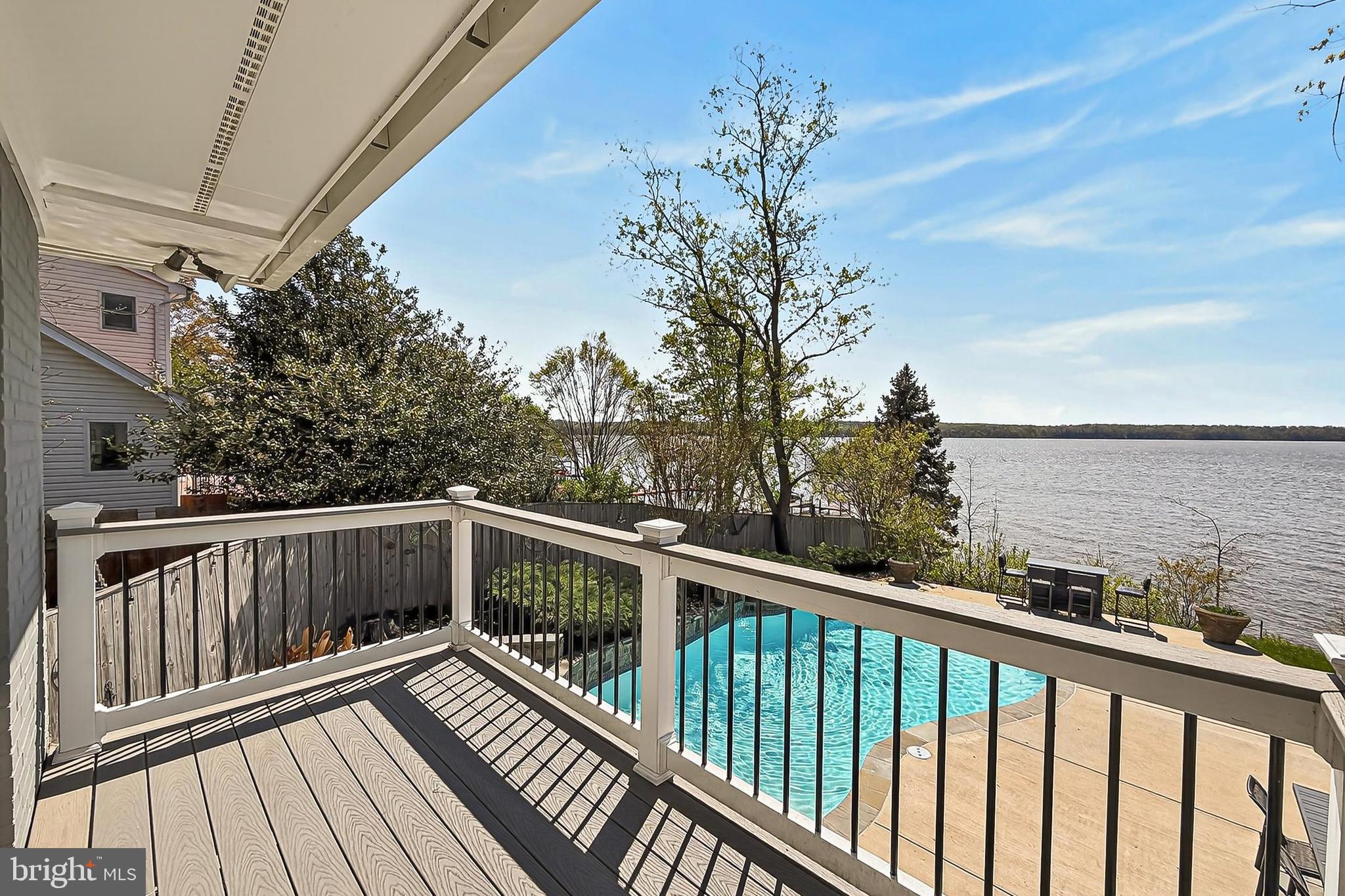 HALLOWING POINT RIVER ESTATES - Residential