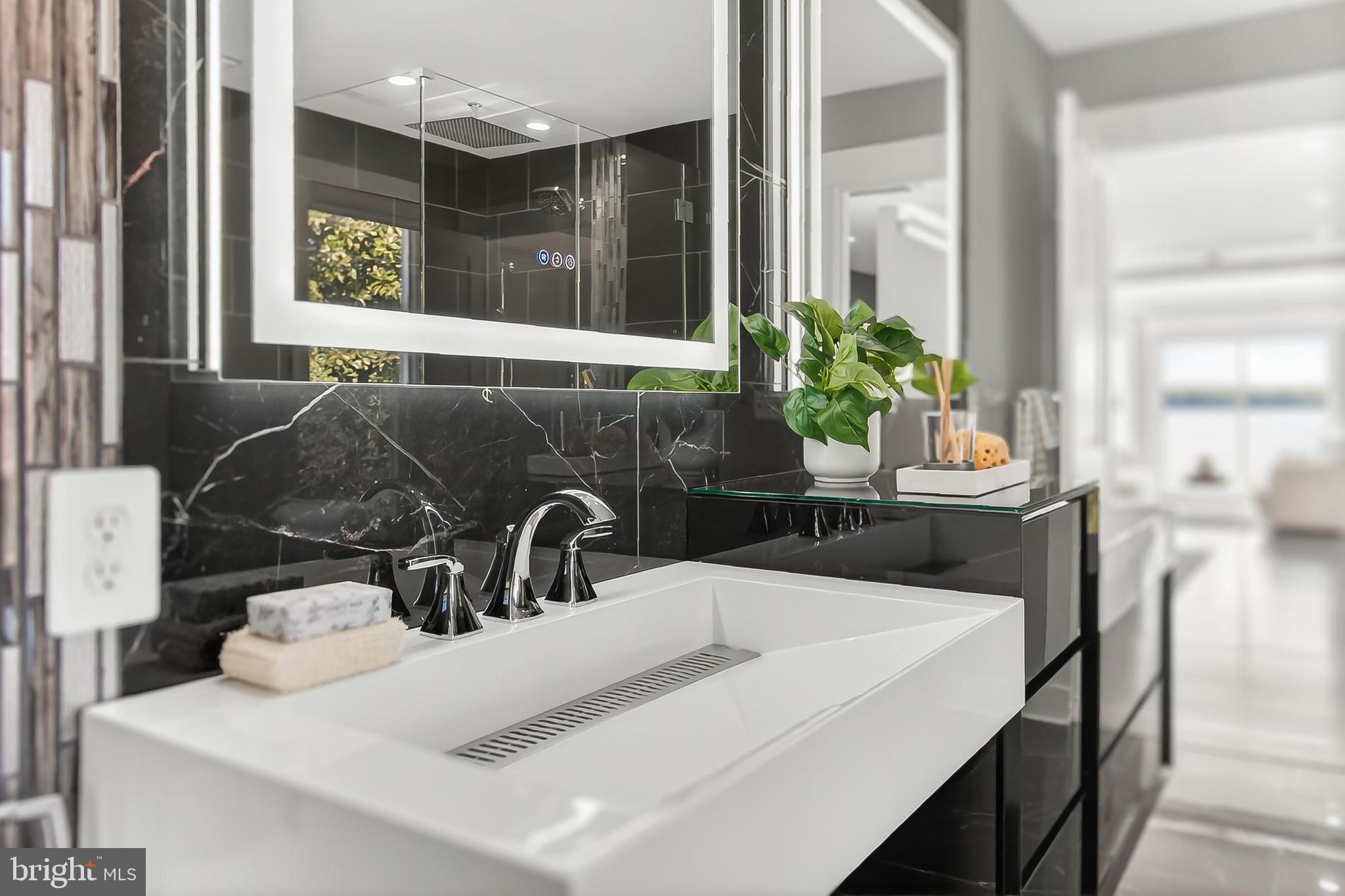 HALLOWING POINT RIVER ESTATES - Residential