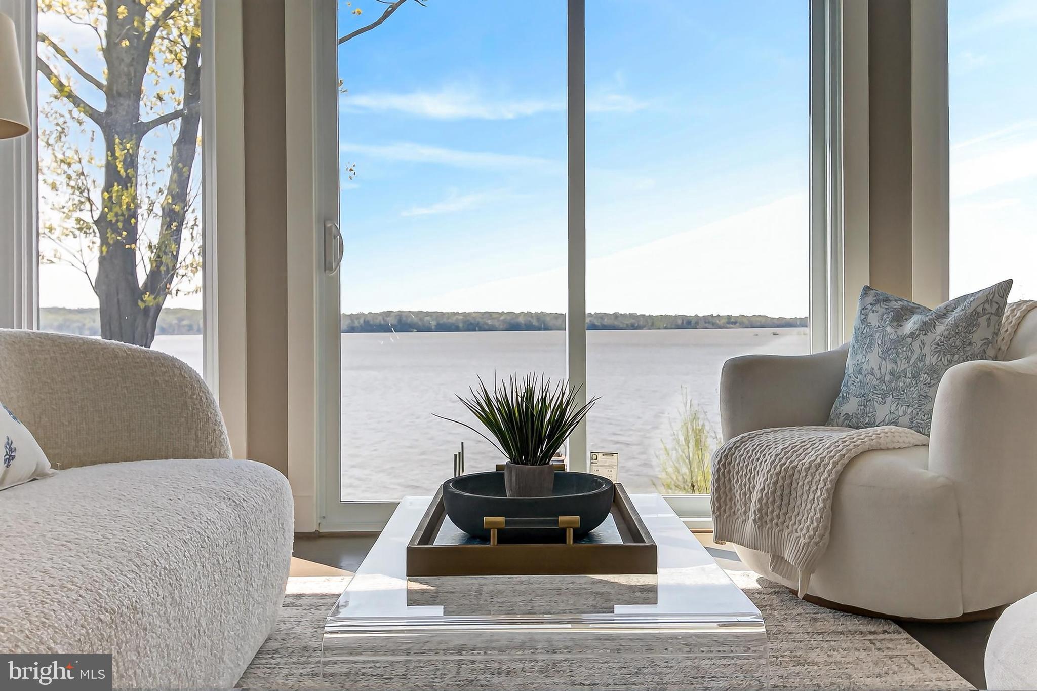 HALLOWING POINT RIVER ESTATES - Residential