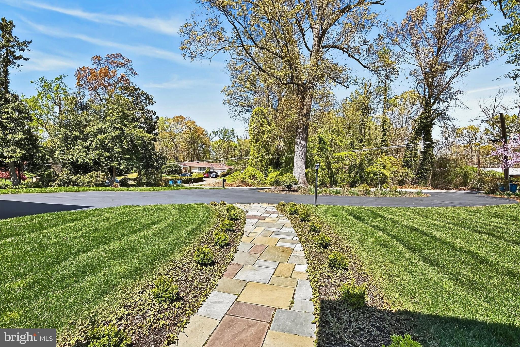 HALLOWING POINT RIVER ESTATES - Residential