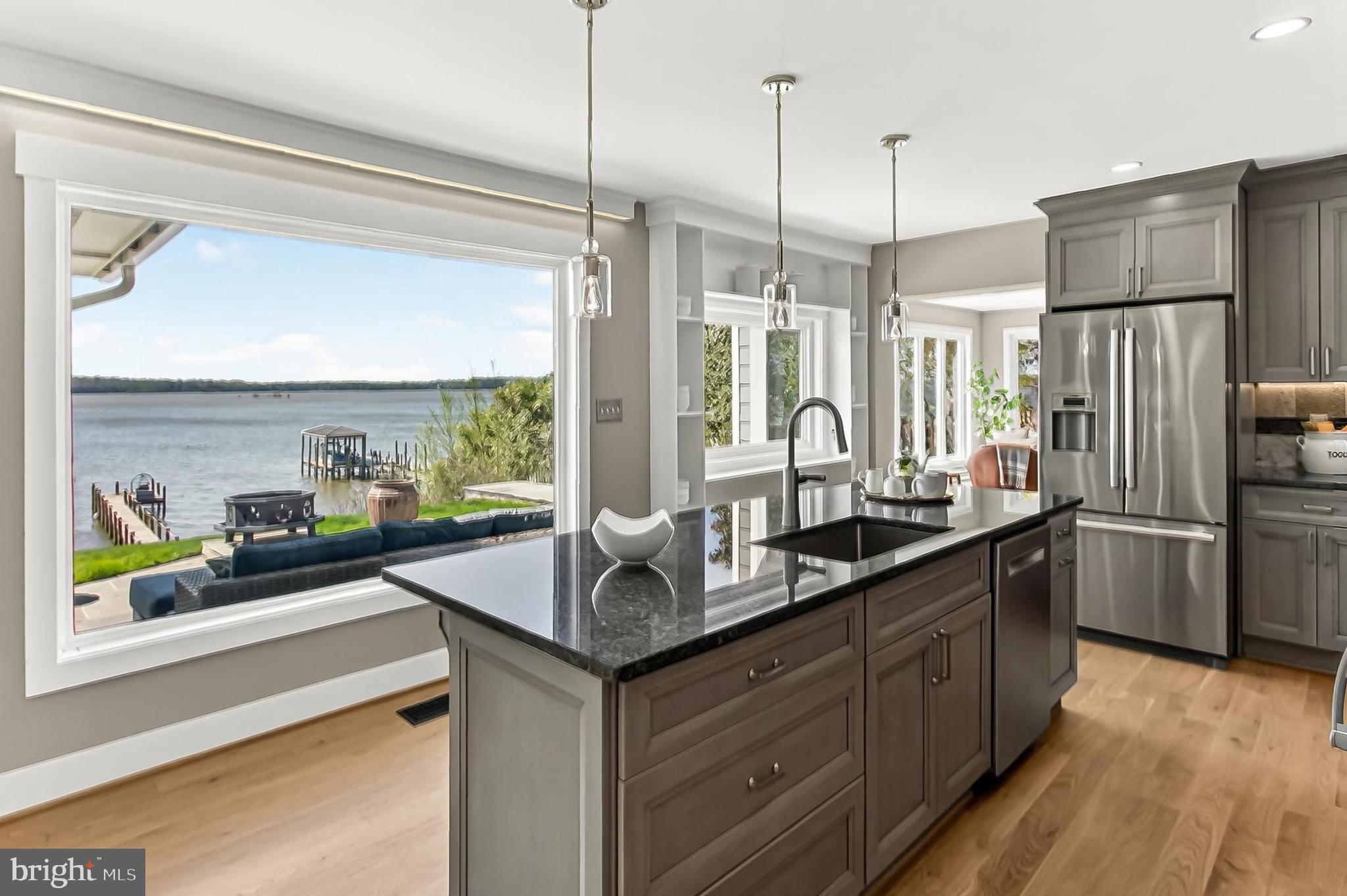 HALLOWING POINT RIVER ESTATES - Residential