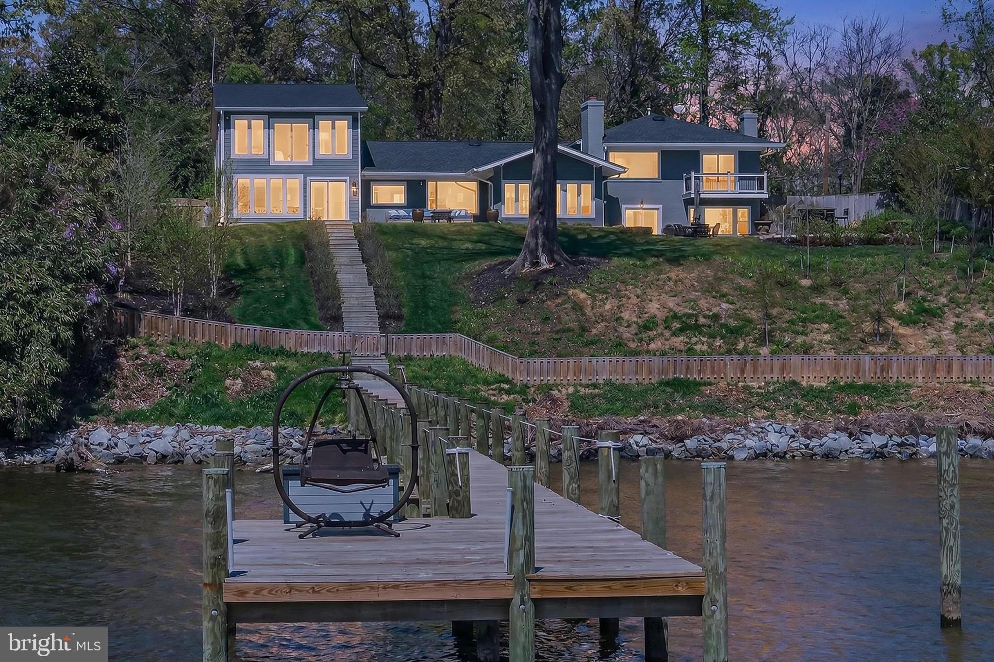 HALLOWING POINT RIVER ESTATES - Residential