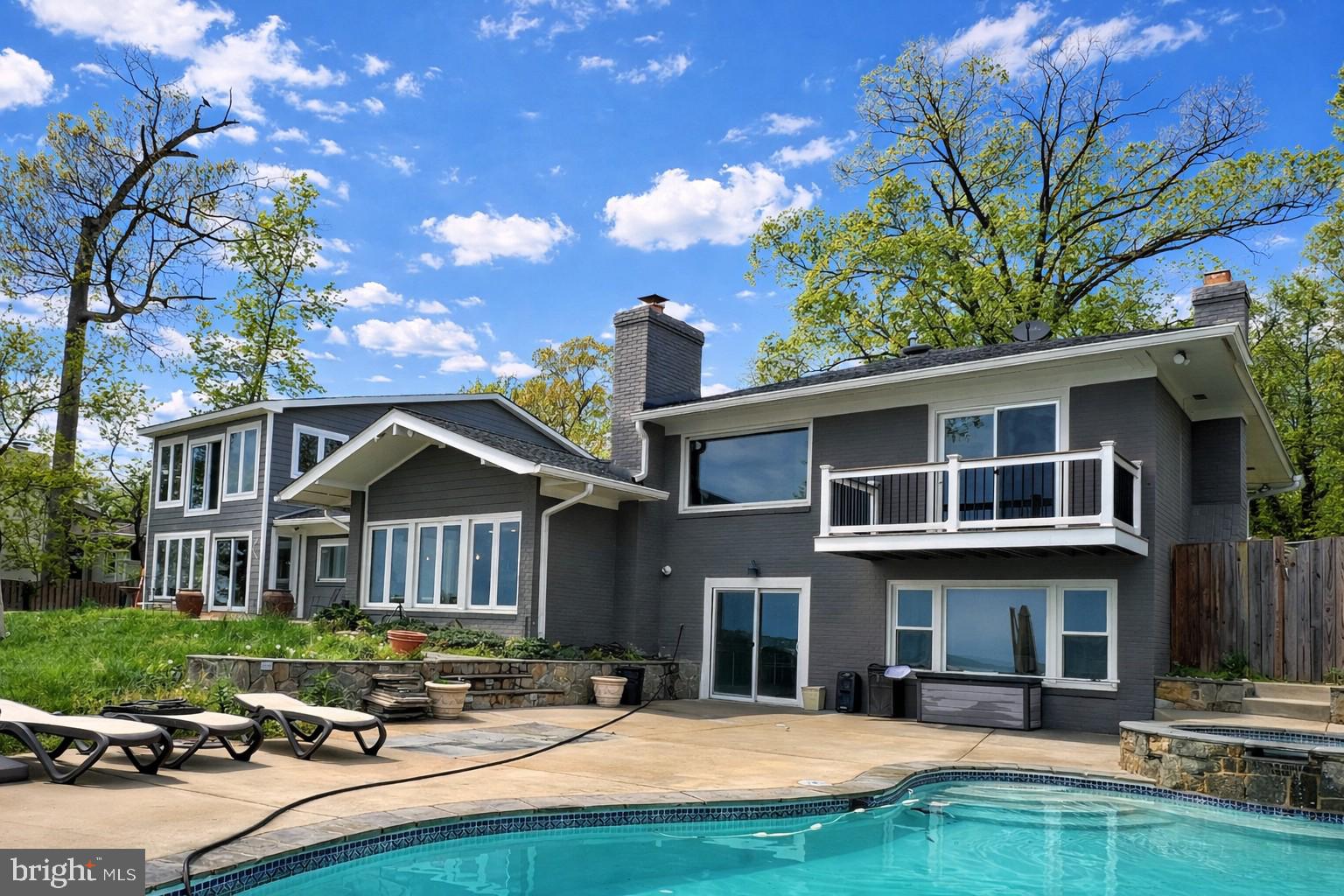 HALLOWING POINT RIVER ESTATES - Residential