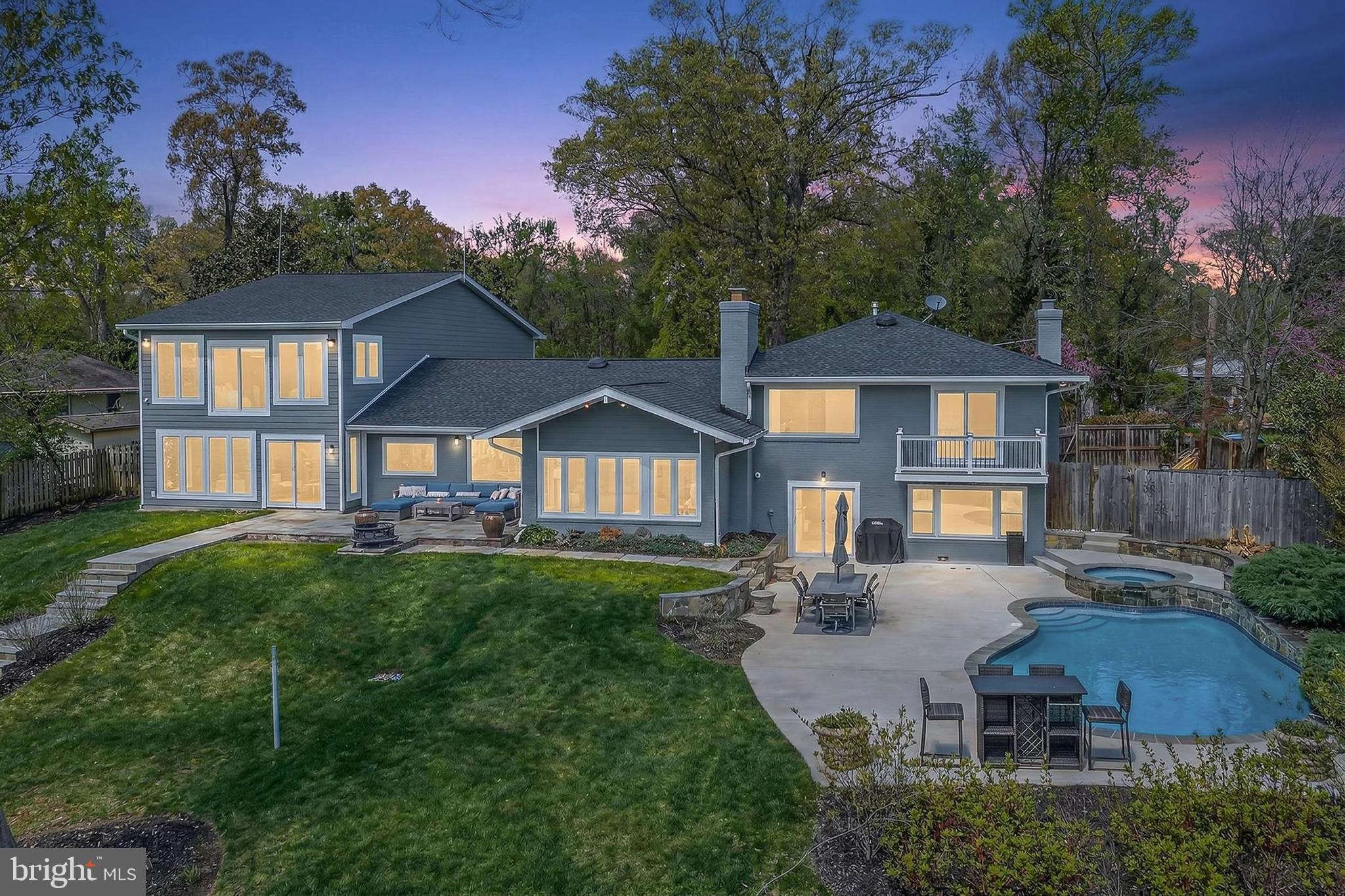 HALLOWING POINT RIVER ESTATES - Residential