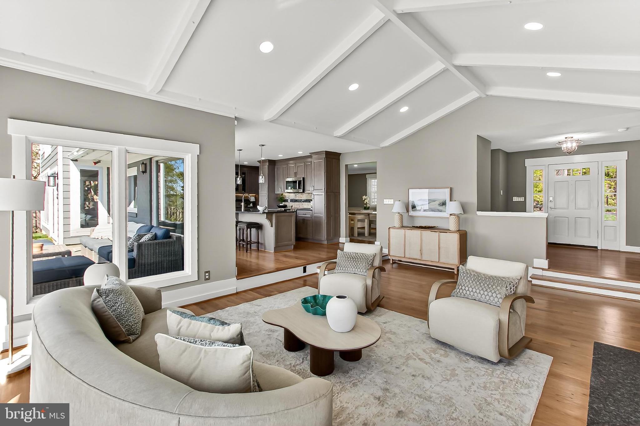 HALLOWING POINT RIVER ESTATES - Residential