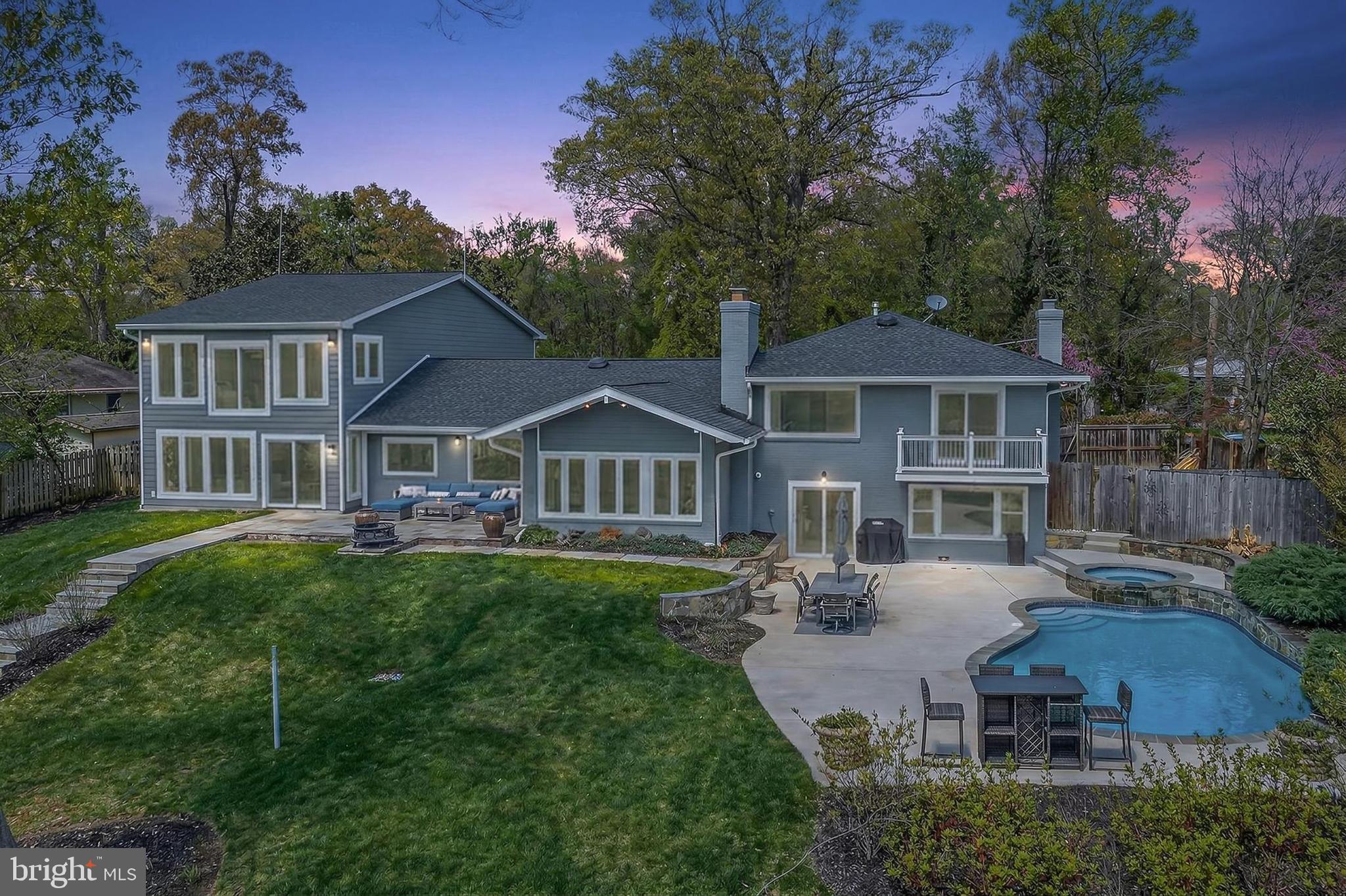 HALLOWING POINT RIVER ESTATES - Residential