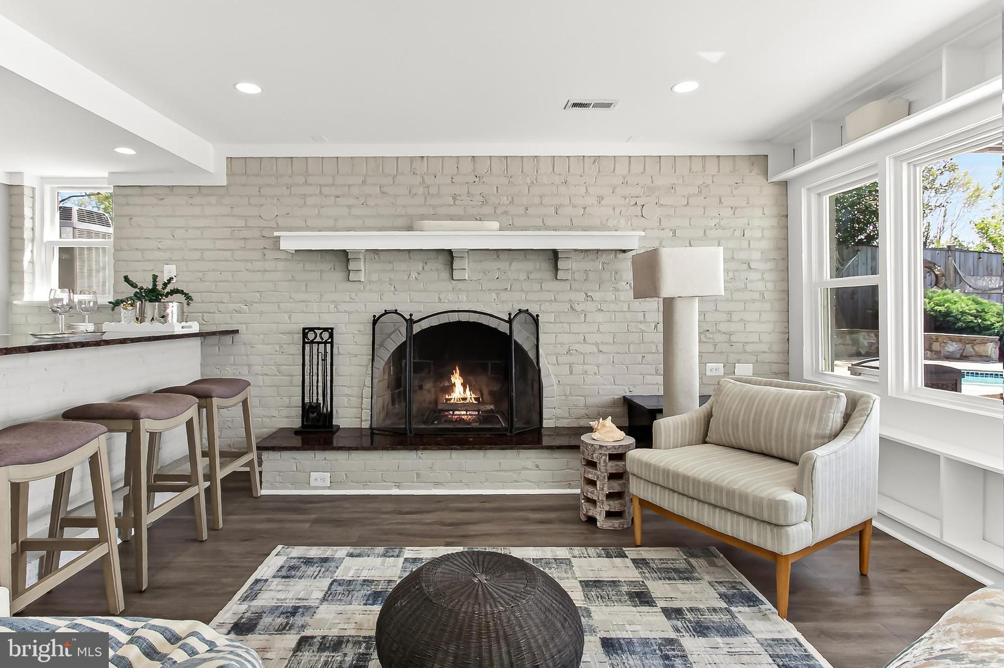 HALLOWING POINT RIVER ESTATES - Residential