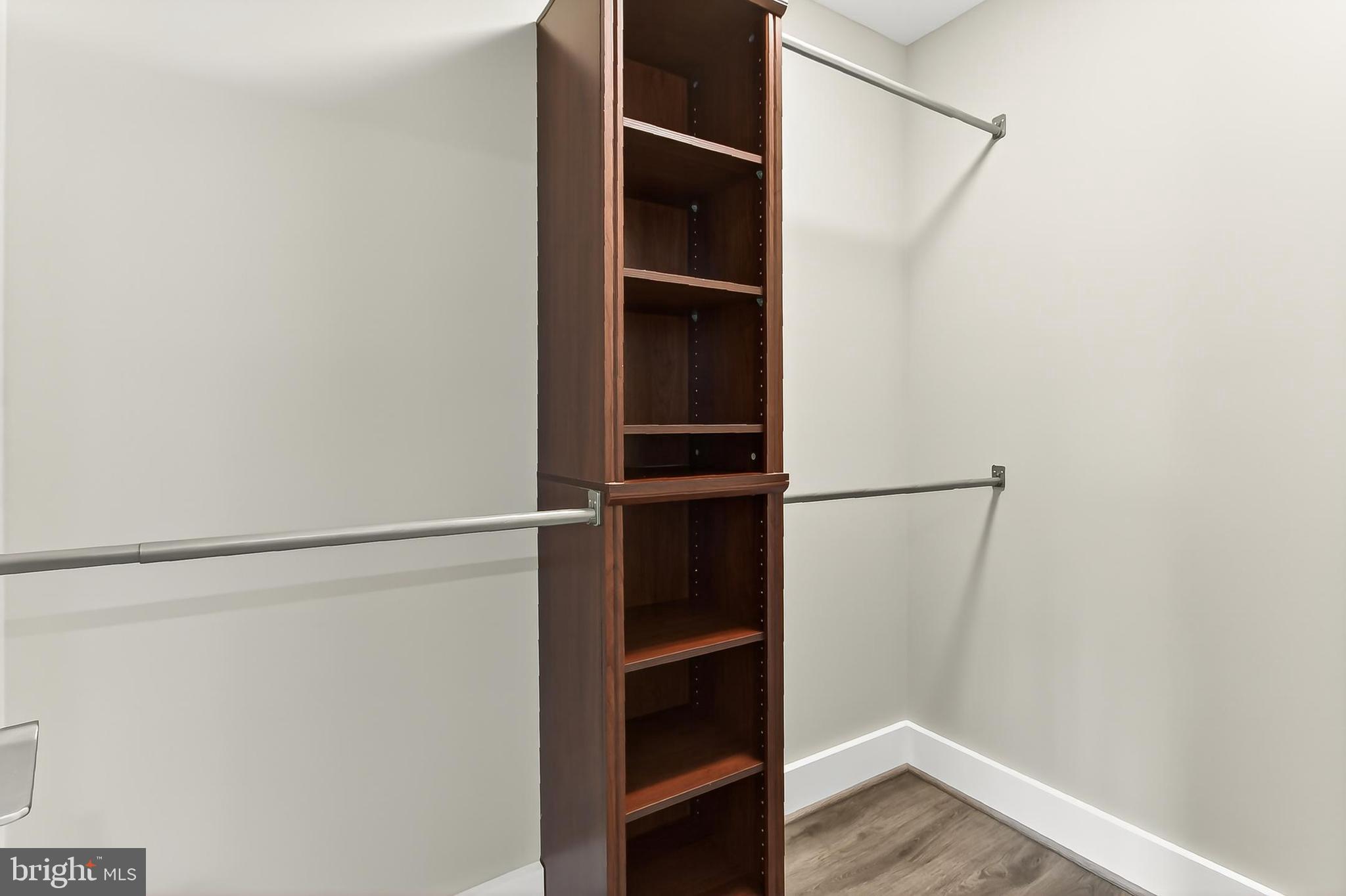 HALLOWING POINT RIVER ESTATES - Residential