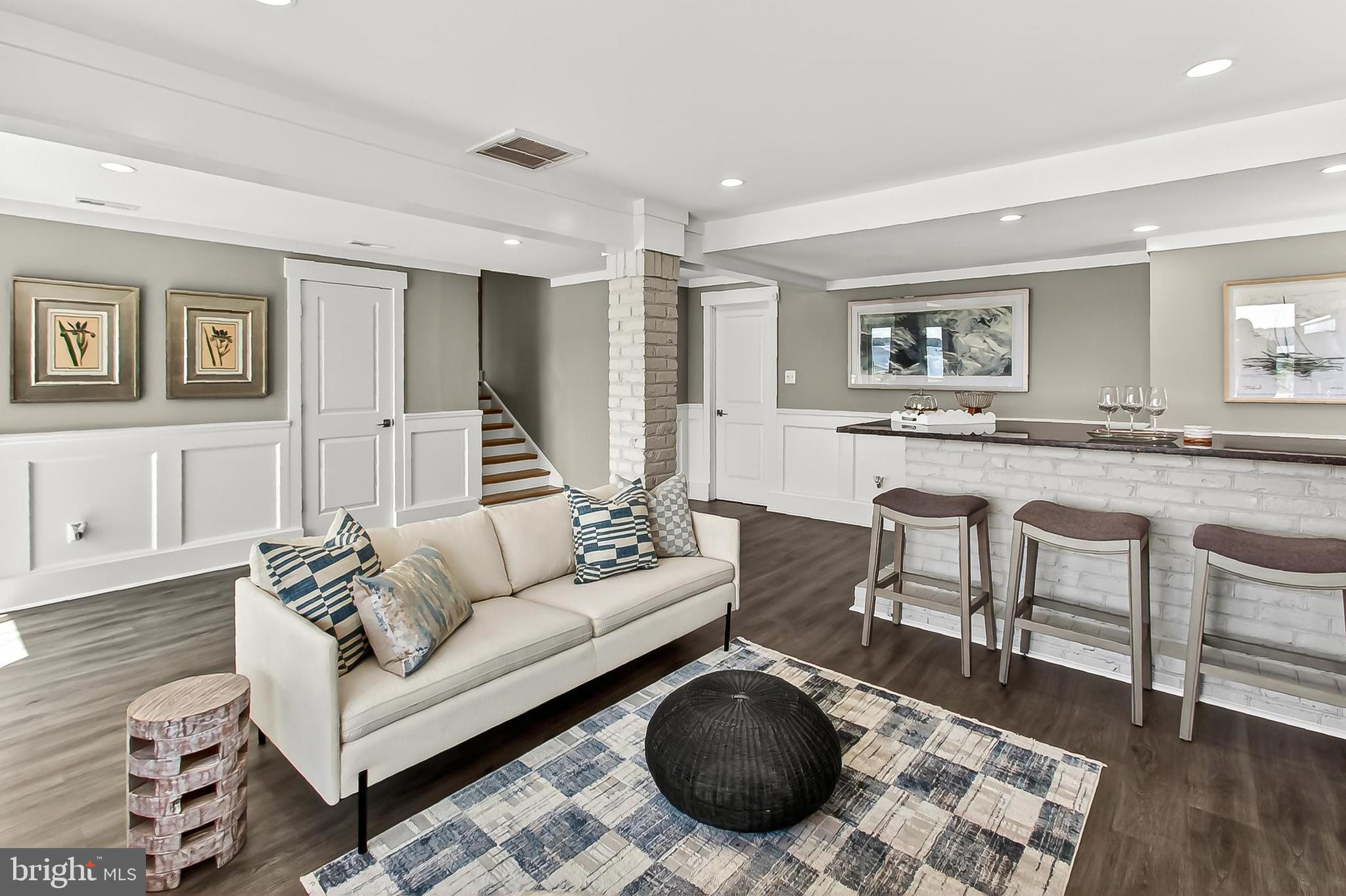 HALLOWING POINT RIVER ESTATES - Residential