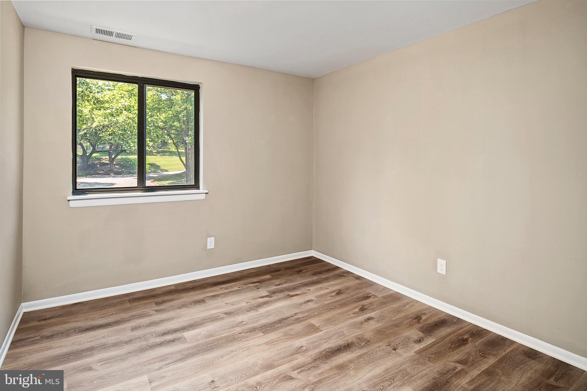 TREOVER CONDOMINIUM - Residential Lease