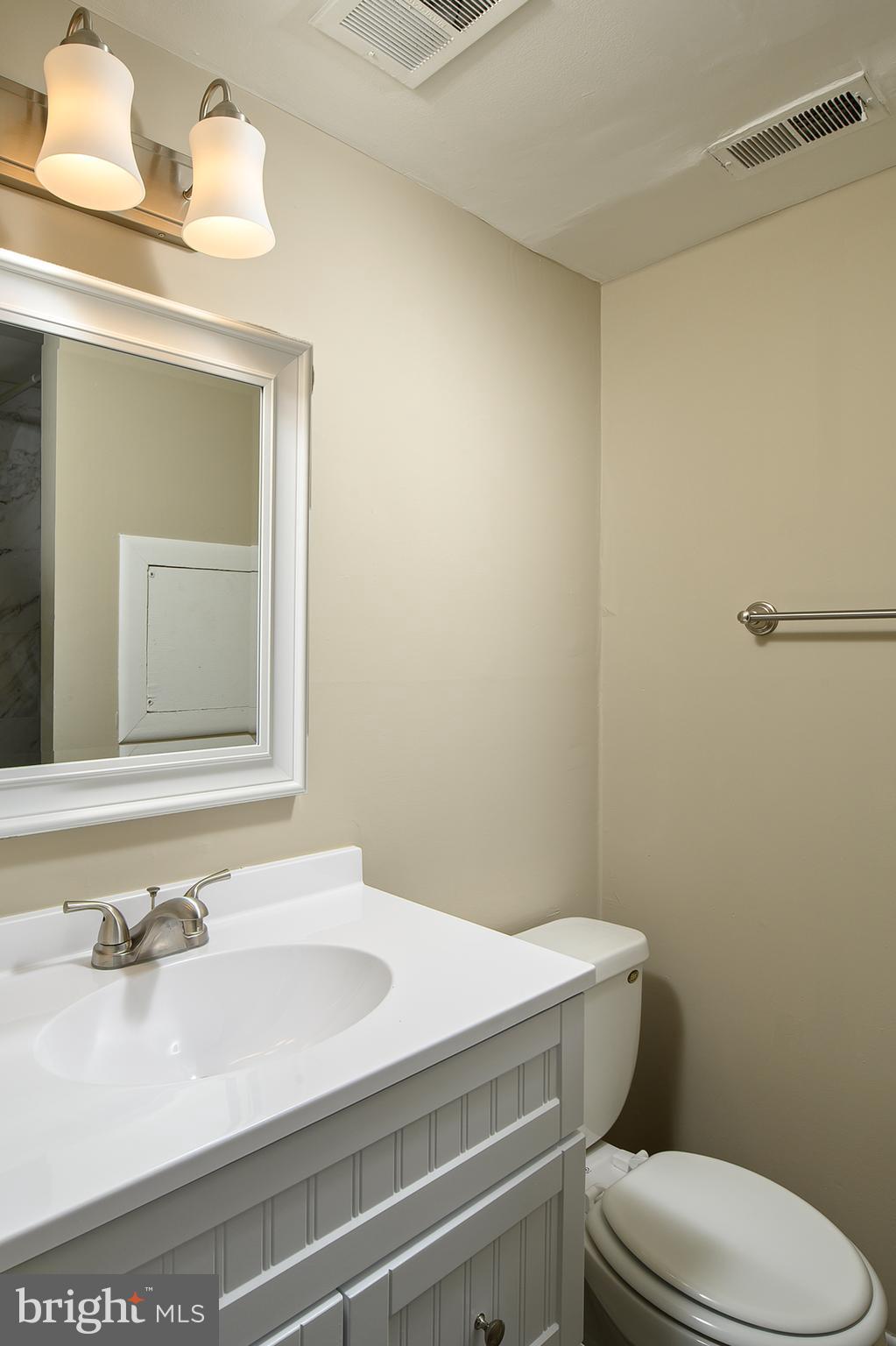 TREOVER CONDOMINIUM - Residential Lease