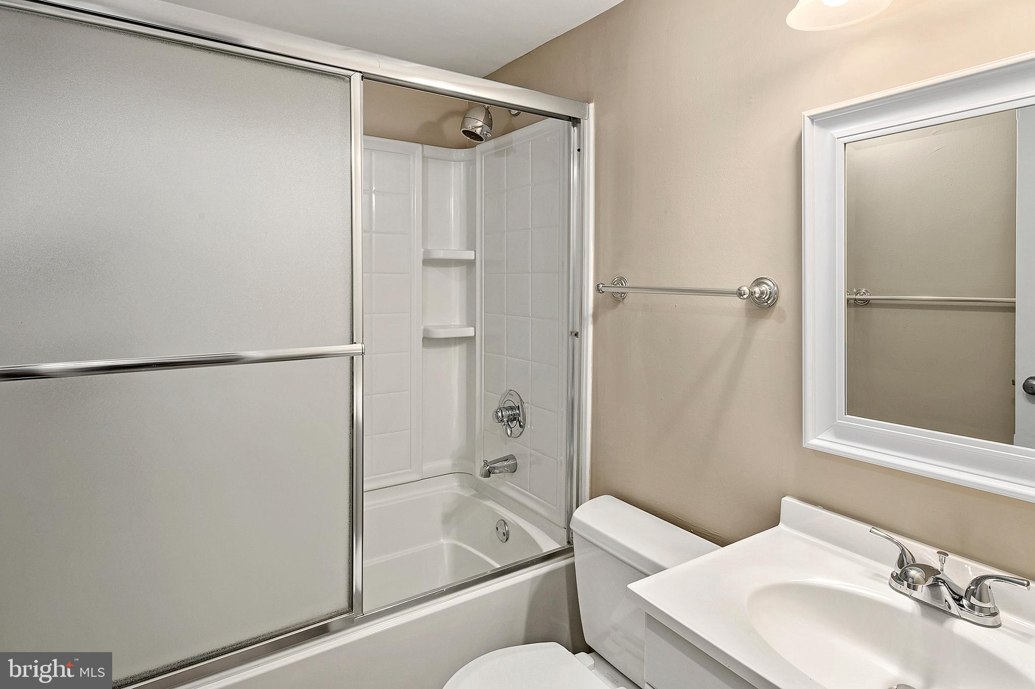 TREOVER CONDOMINIUM - Residential Lease