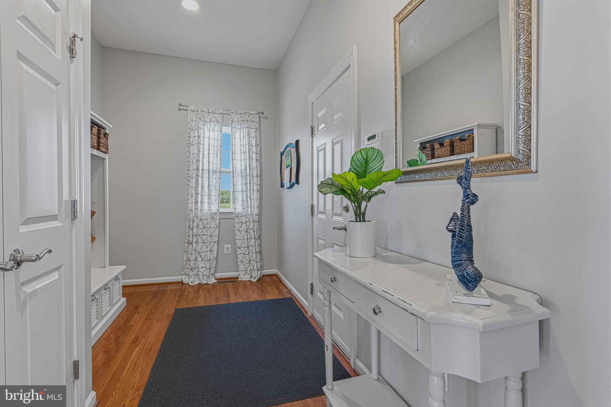FALCONAIRE - Residential