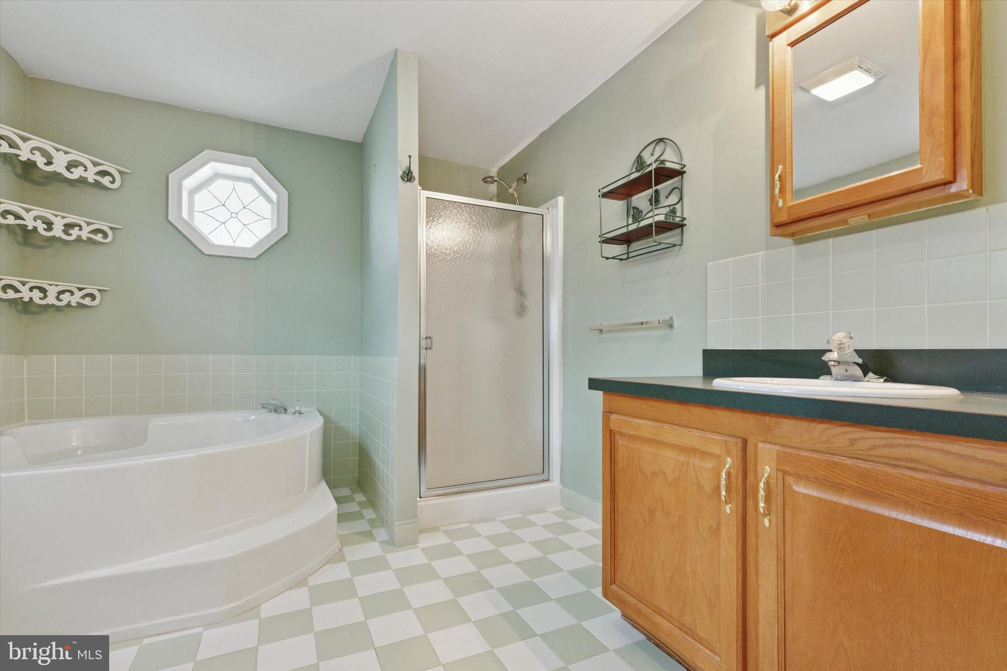 NESHAMINY FALLS - Residential