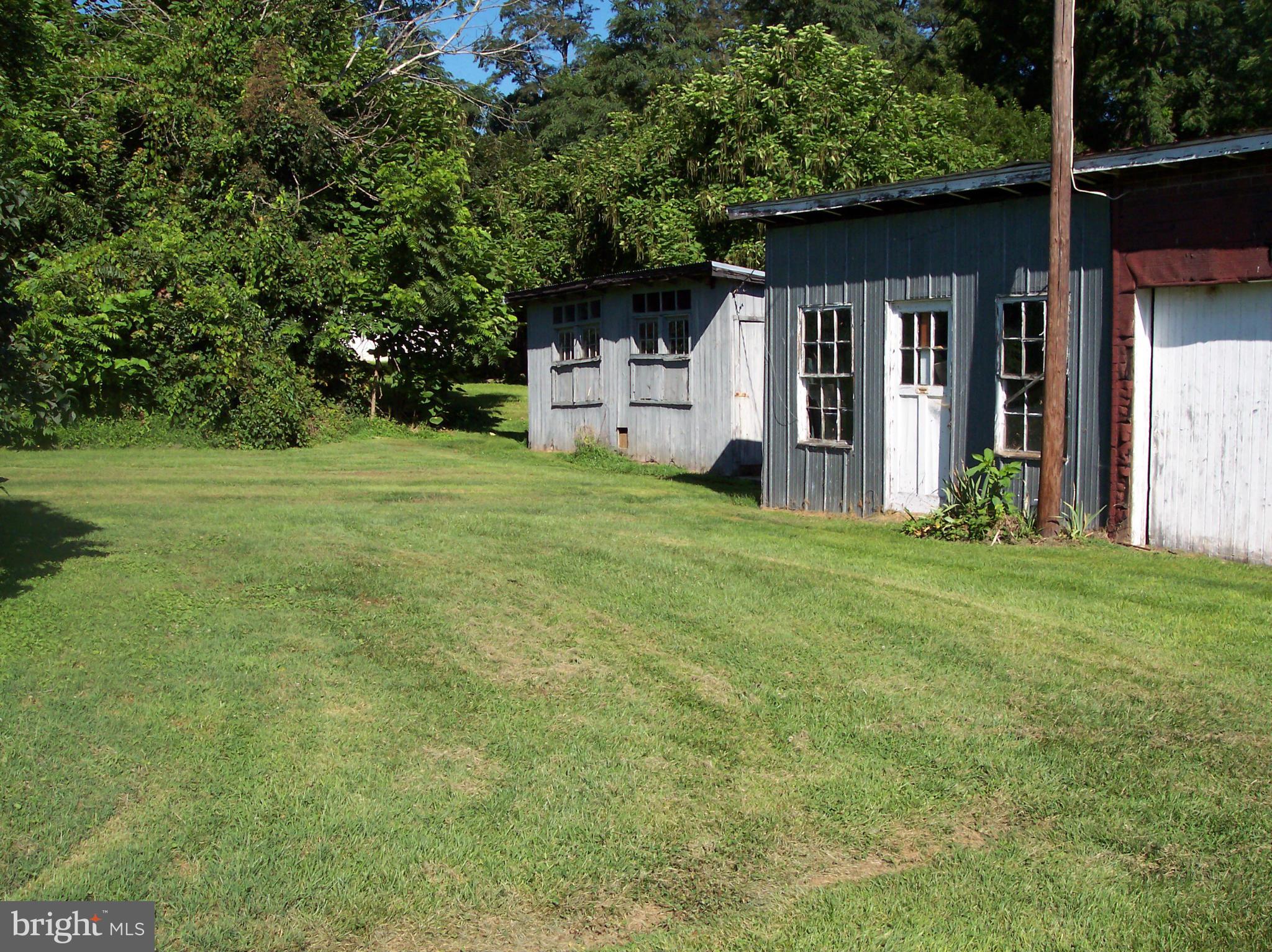 UNIONTOWN - Residential