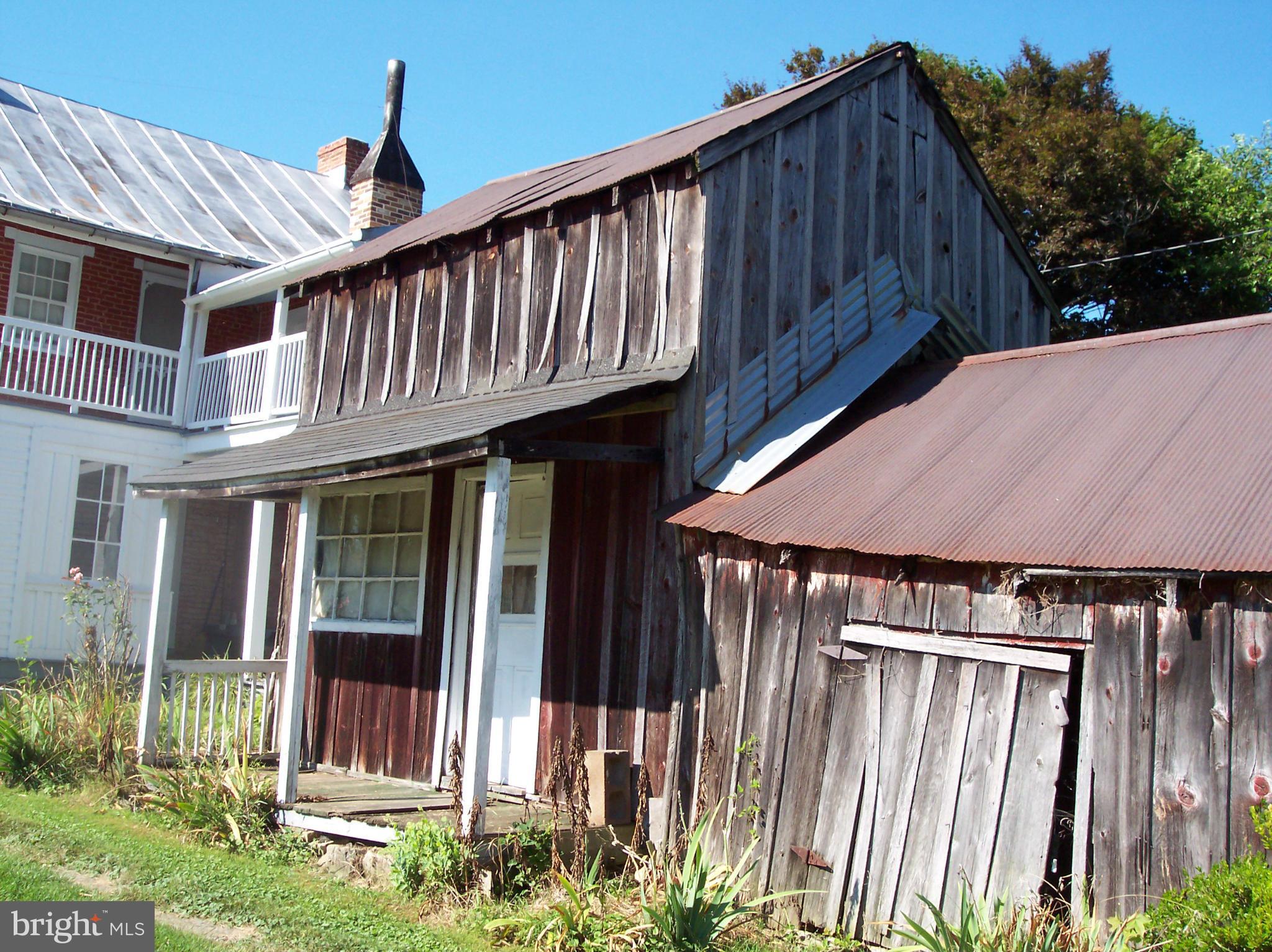 UNIONTOWN - Residential