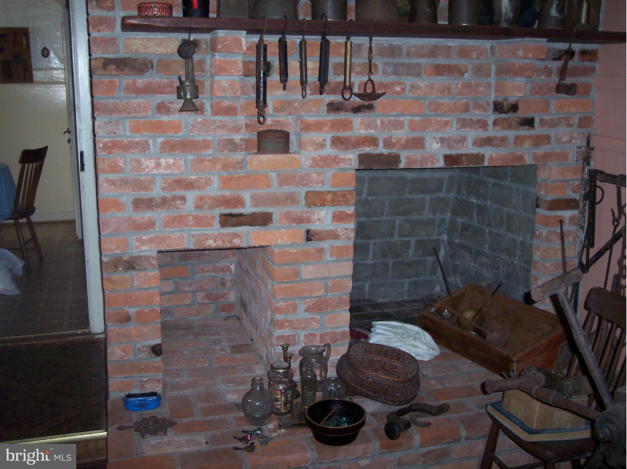 UNIONTOWN - Residential