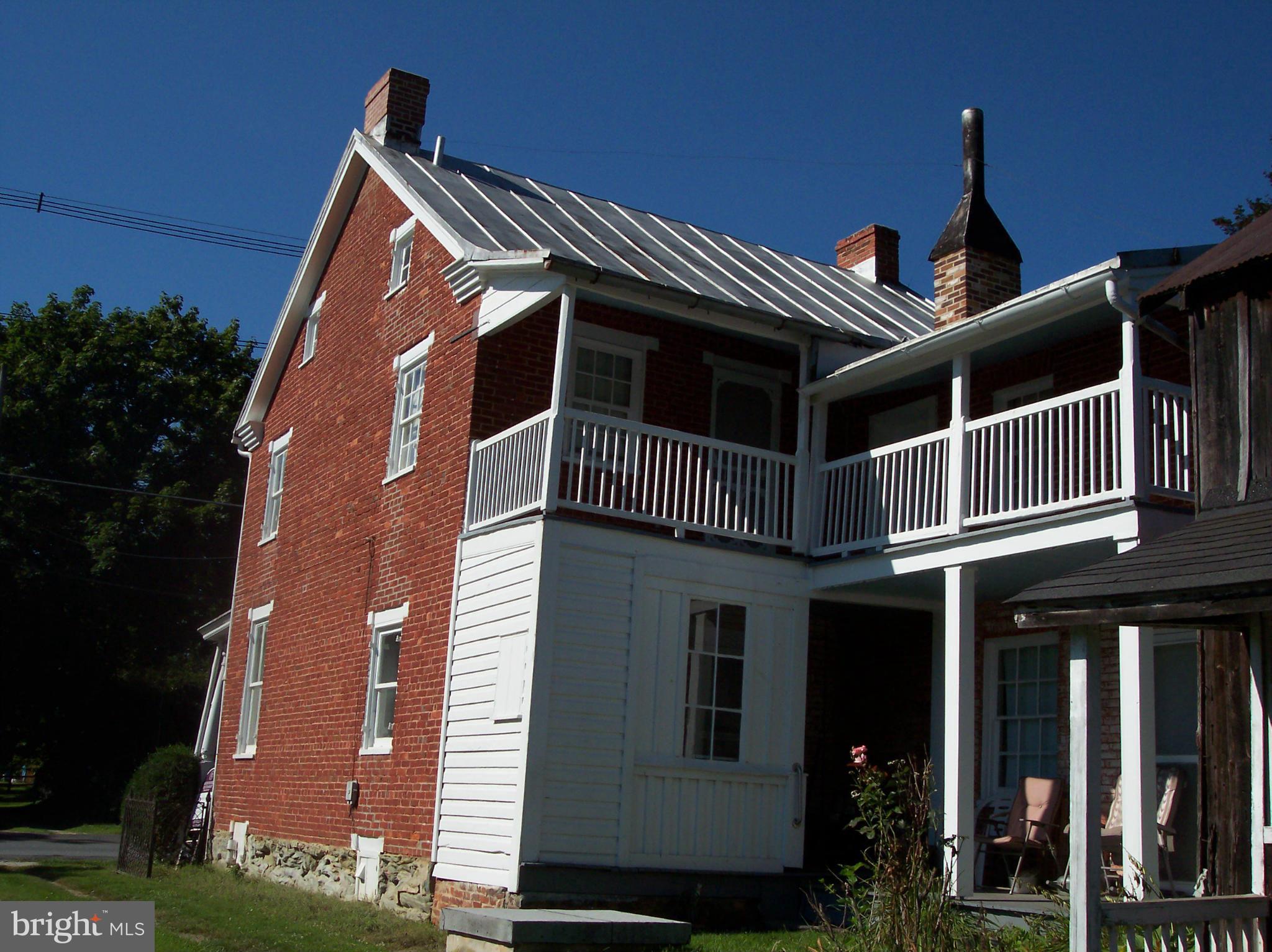 UNIONTOWN - Residential