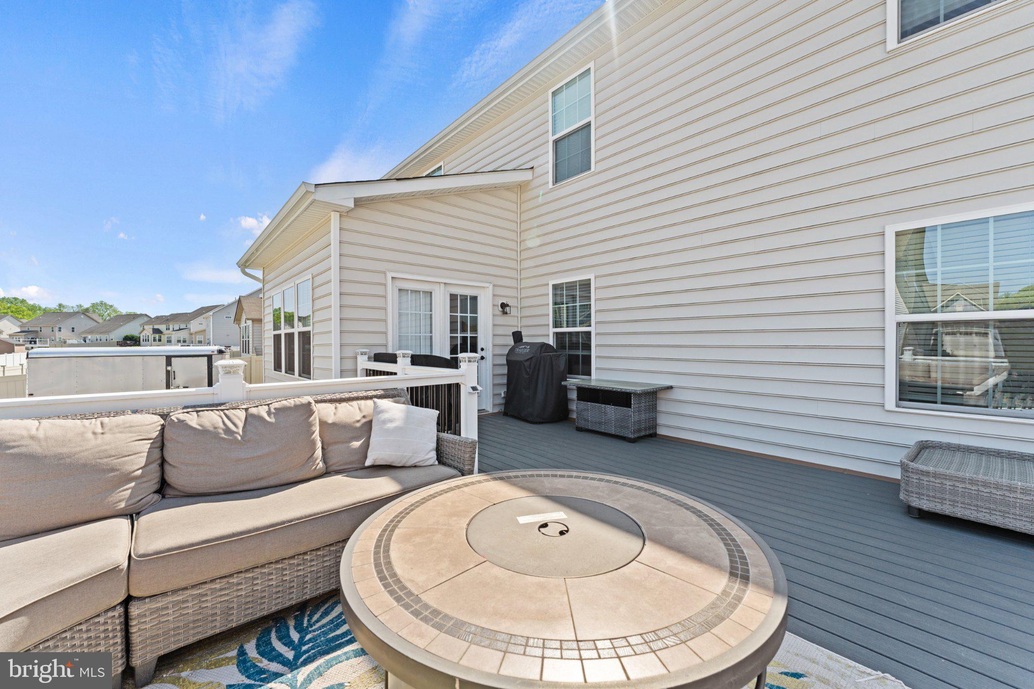 BRENTWOOD - Residential