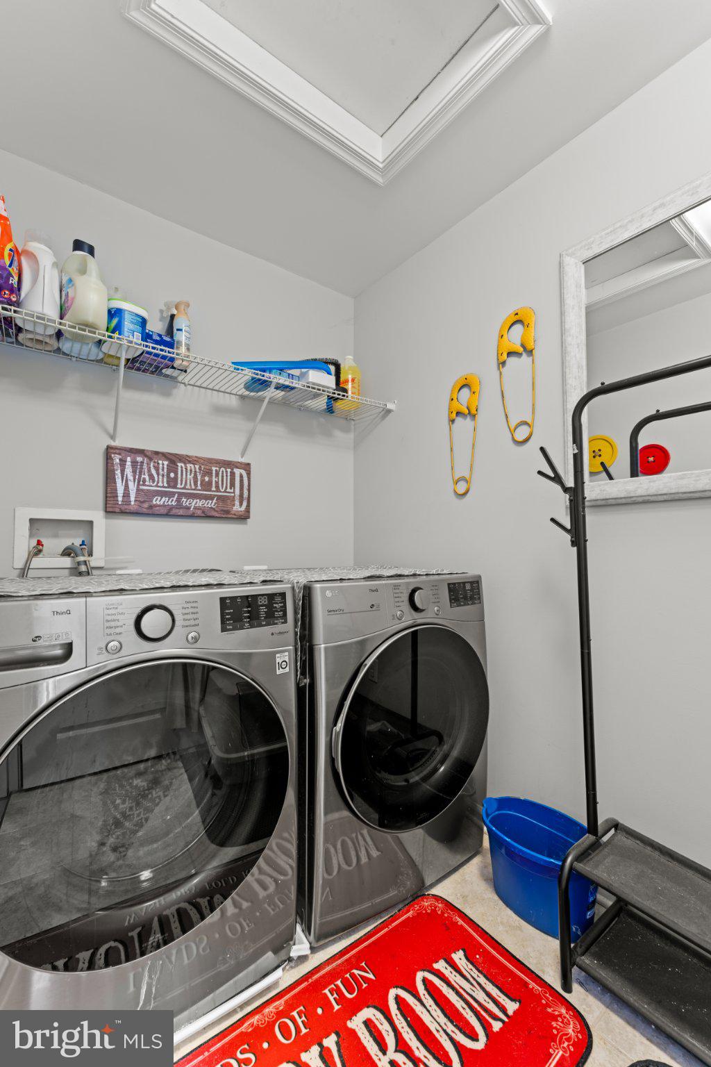 BRENTWOOD - Residential