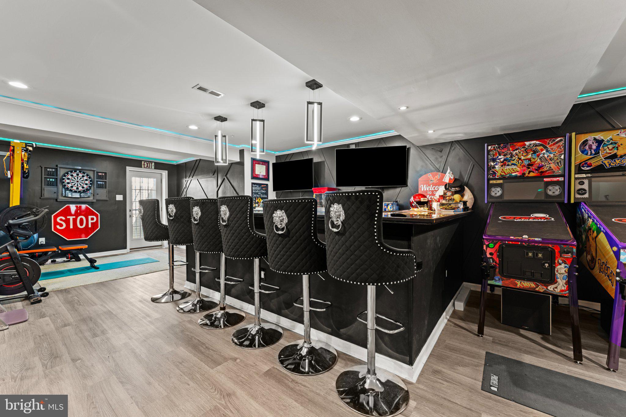 BRENTWOOD - Residential