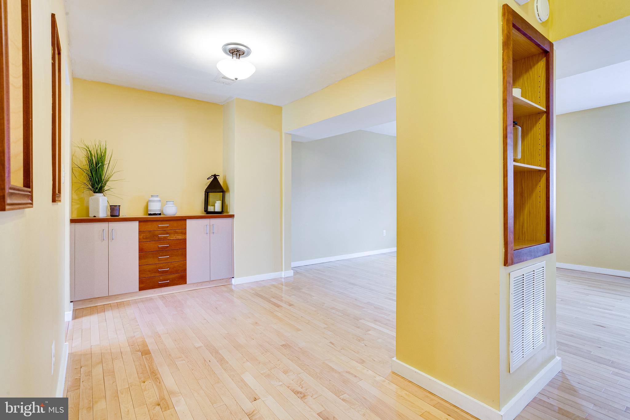 VILLAGE OF LONG REACH - Residential