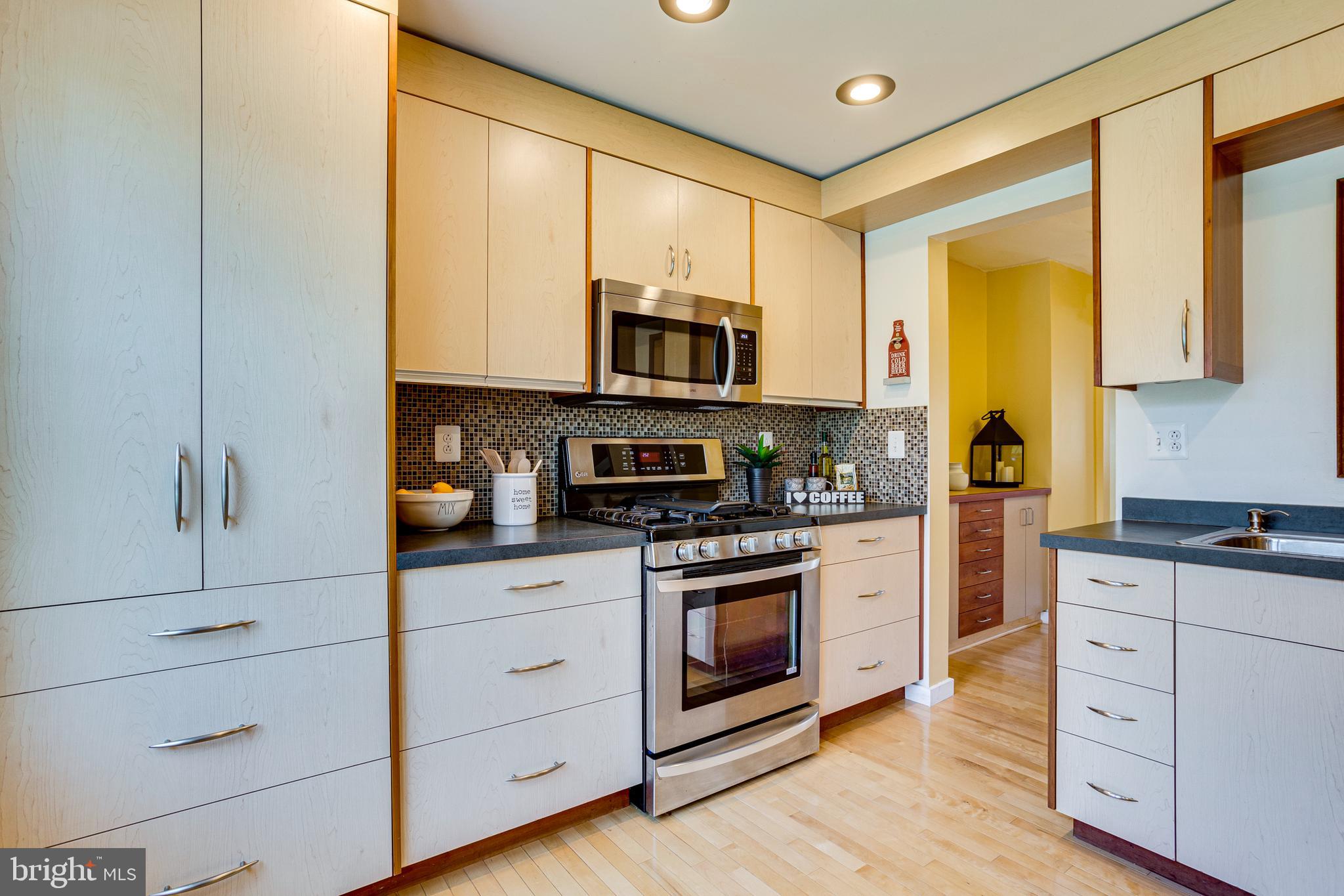 VILLAGE OF LONG REACH - Residential