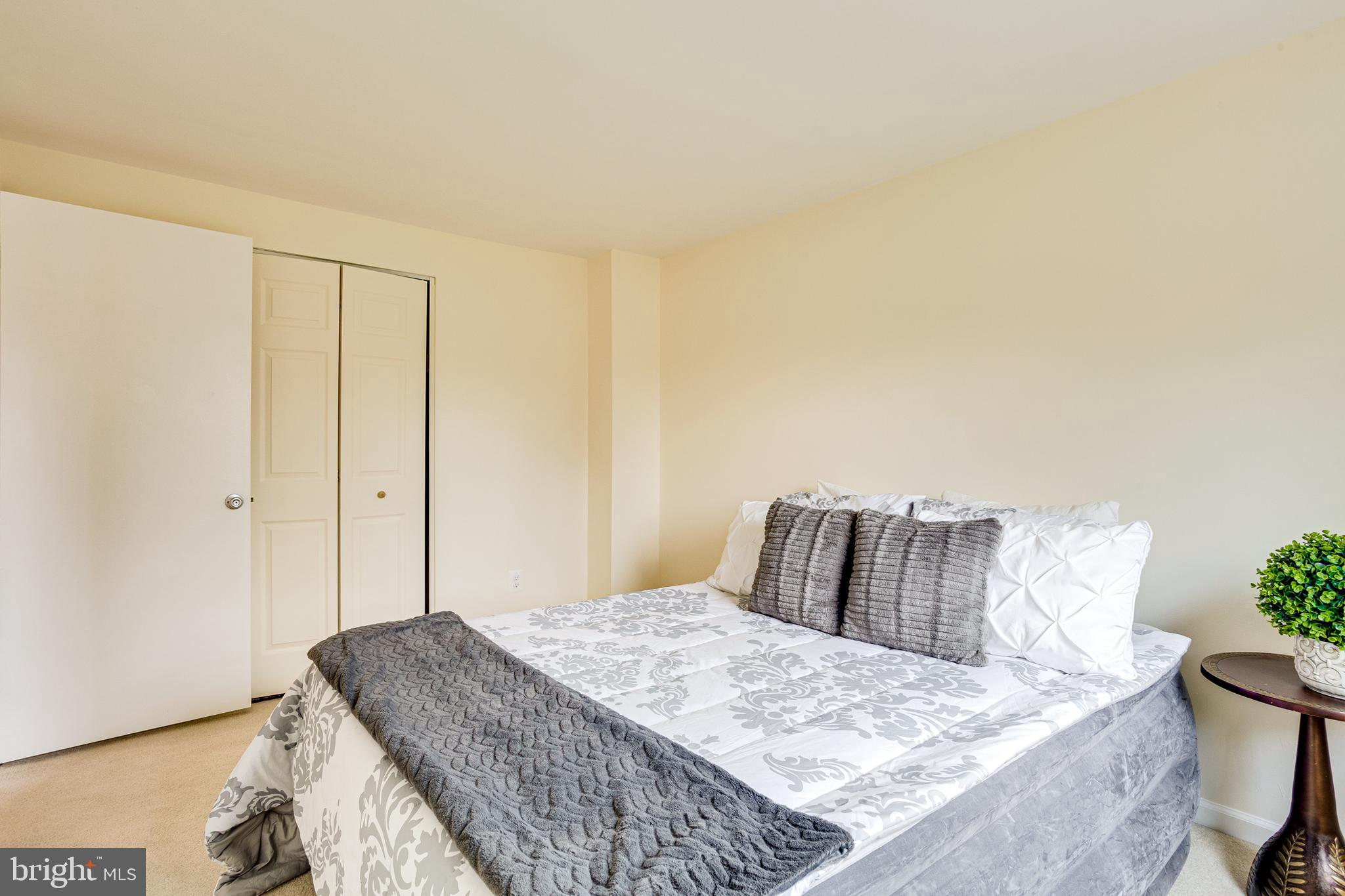 VILLAGE OF LONG REACH - Residential