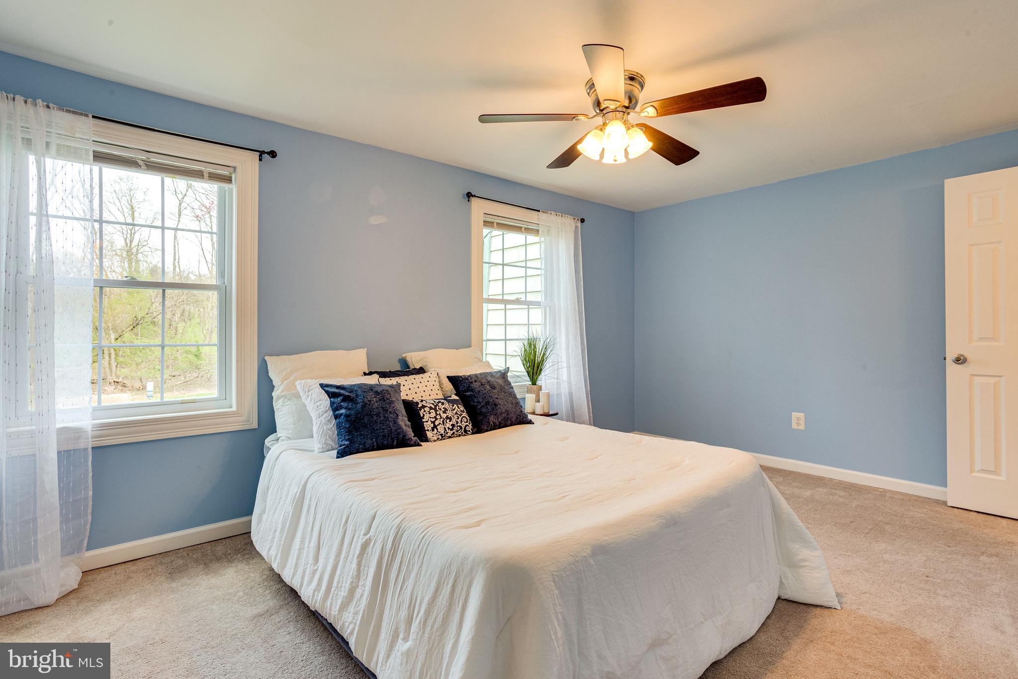 VILLAGE OF LONG REACH - Residential