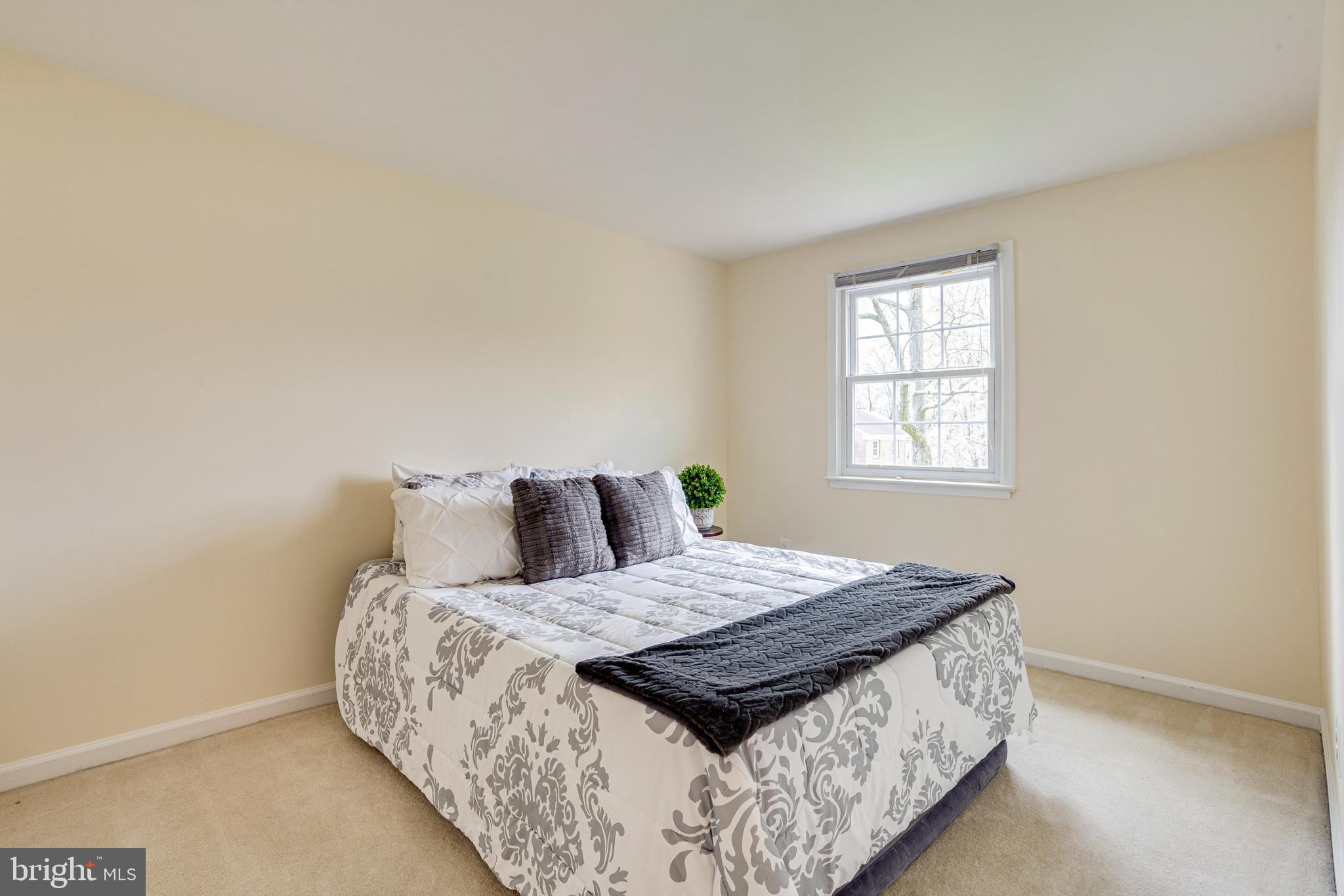 VILLAGE OF LONG REACH - Residential