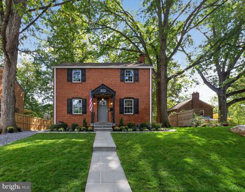 302 PENWOOD ROAD SILVER SPRING MD 20901