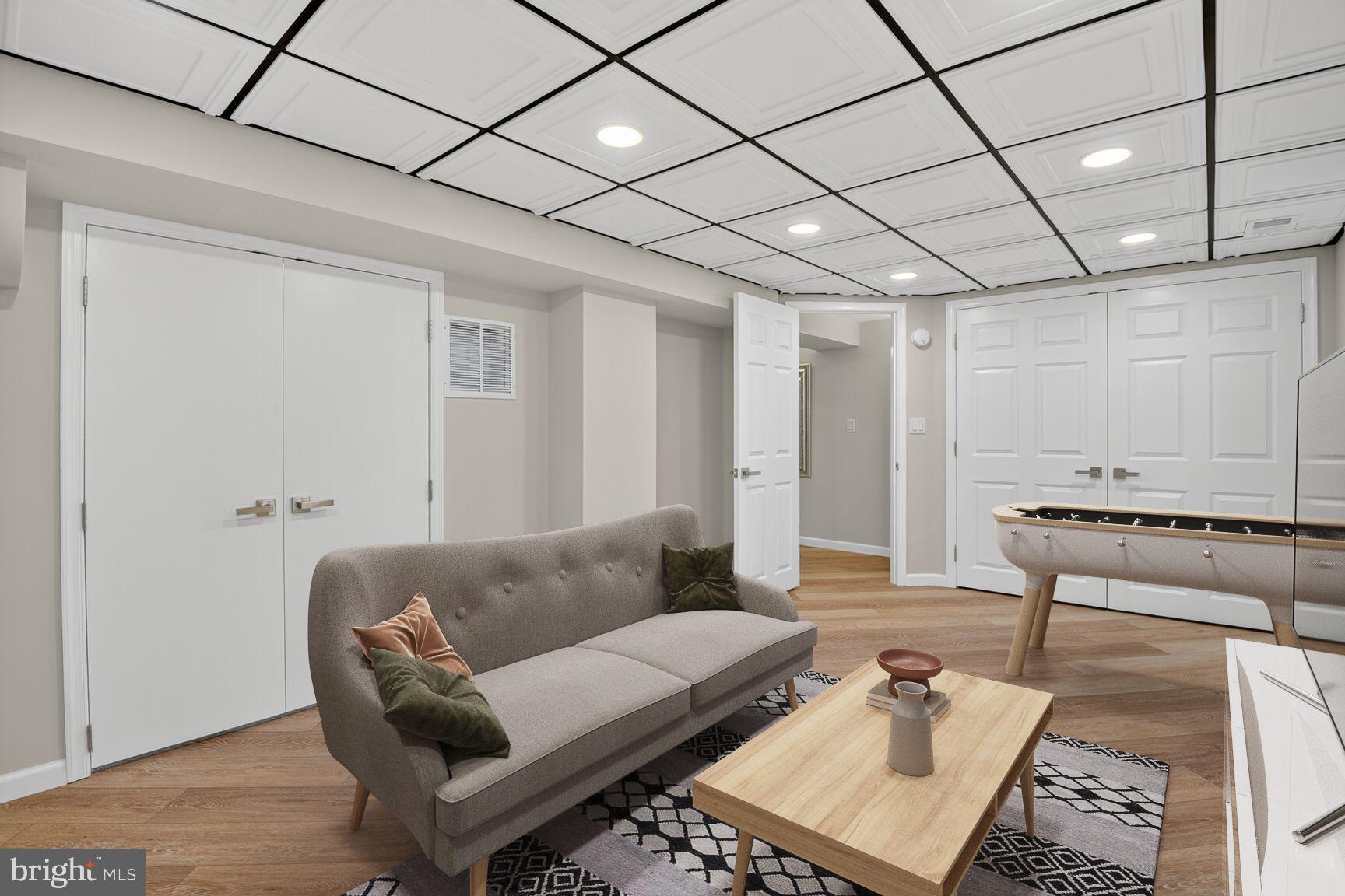 WOODMOOR - Residential