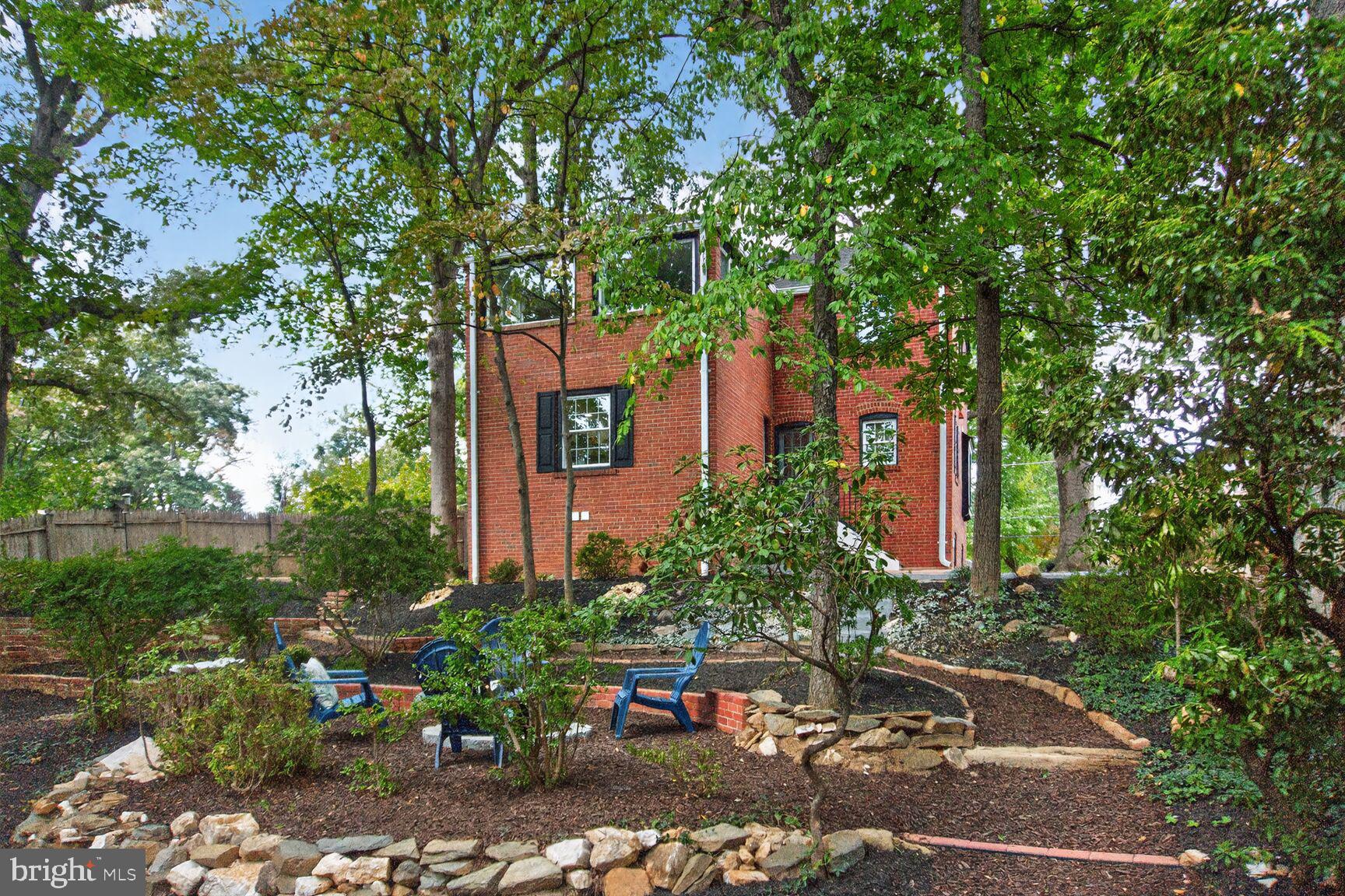 WOODMOOR - Residential