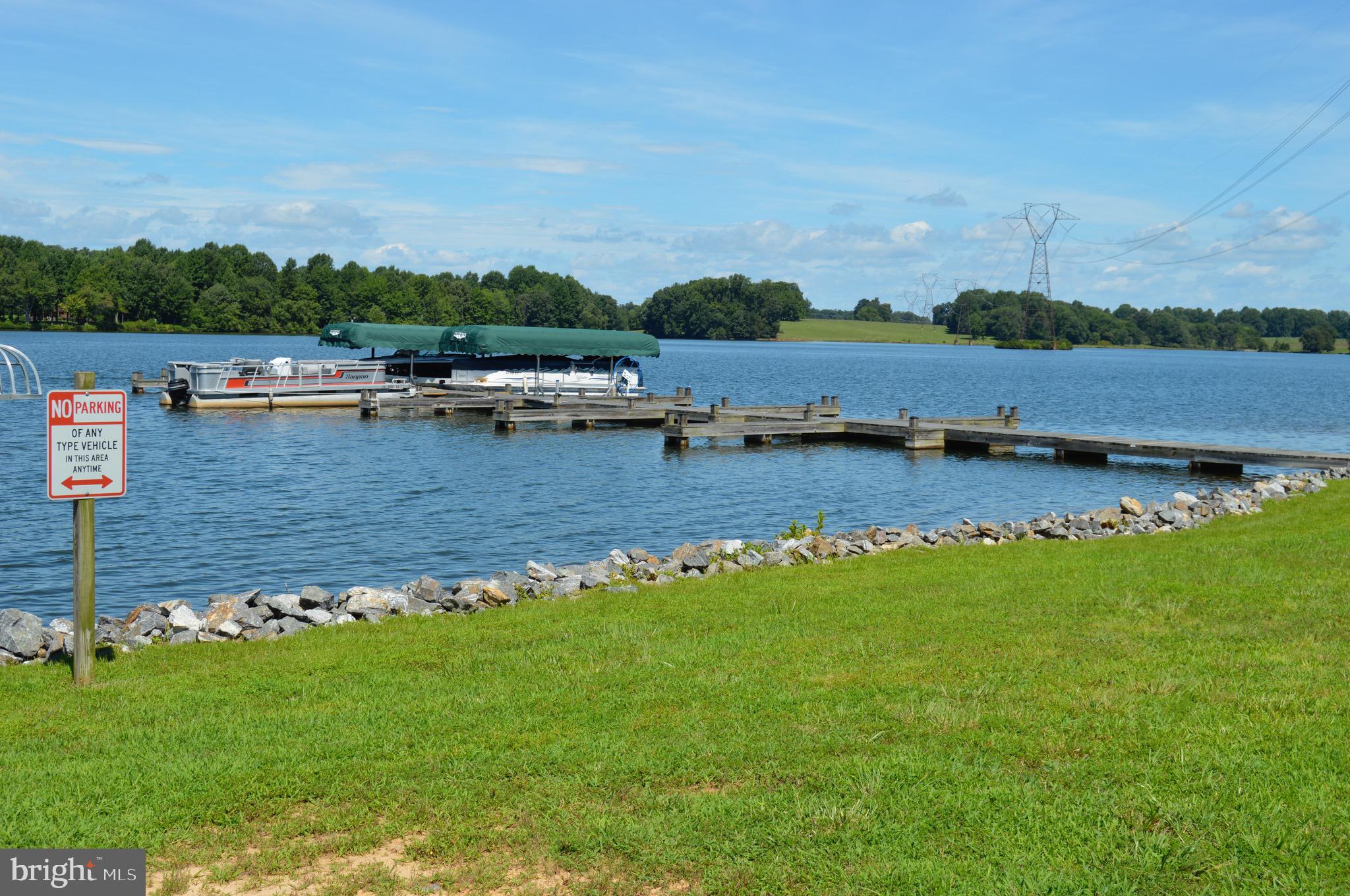 CUCKOO'S NEST - Land