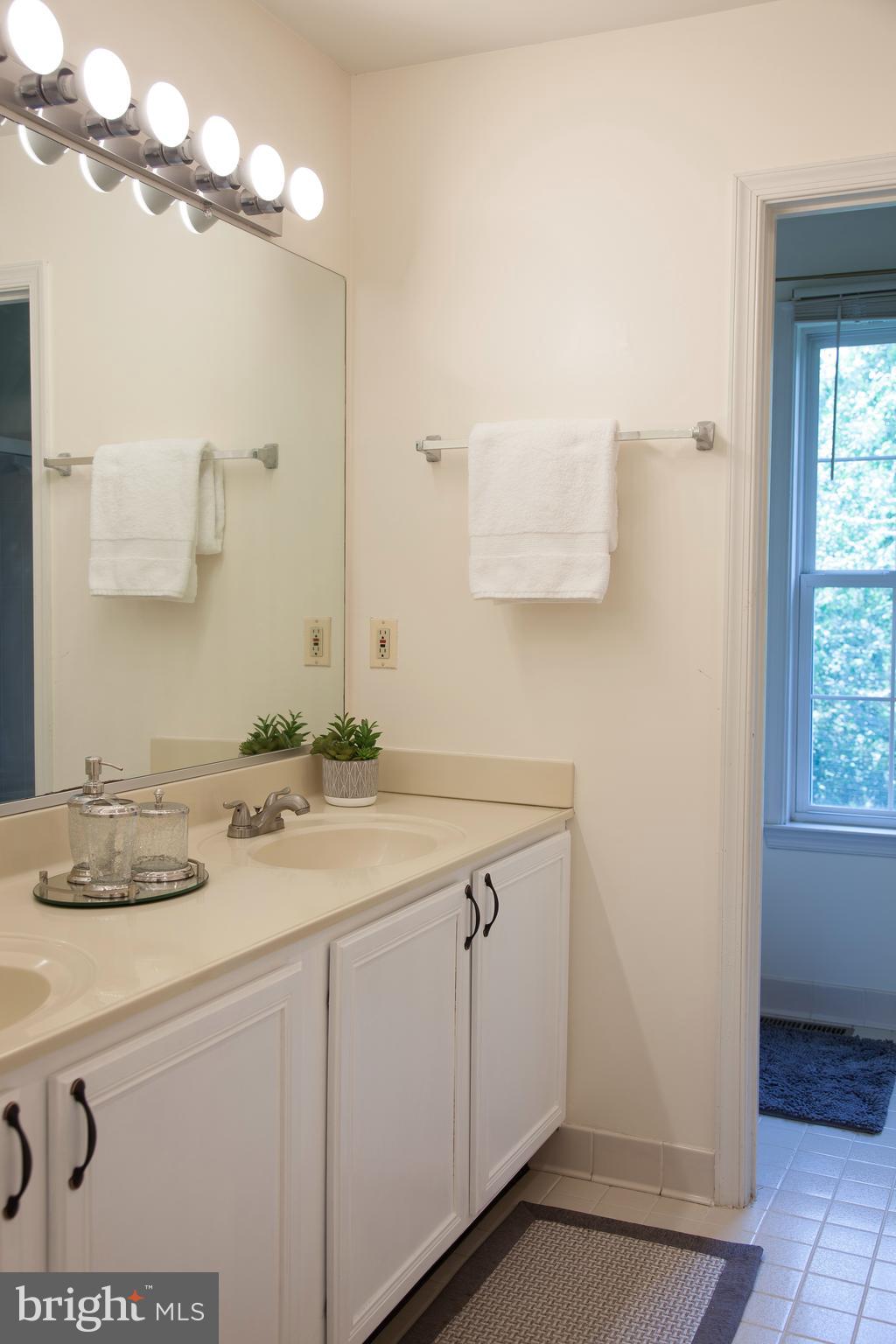 SCHOOLERS POND - Residential