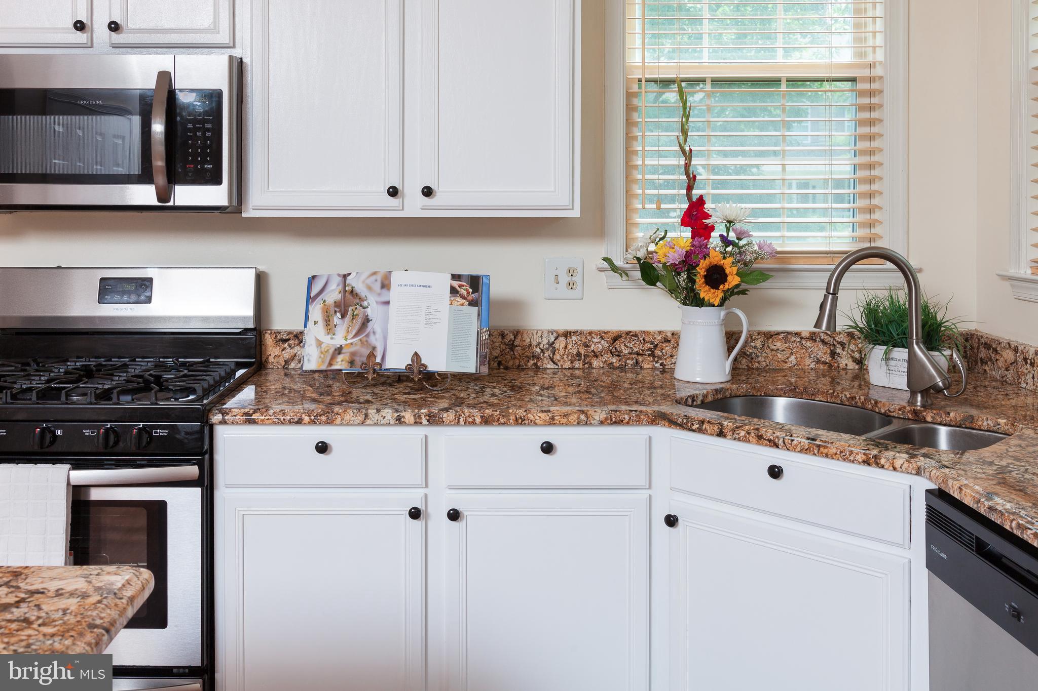 SCHOOLERS POND - Residential