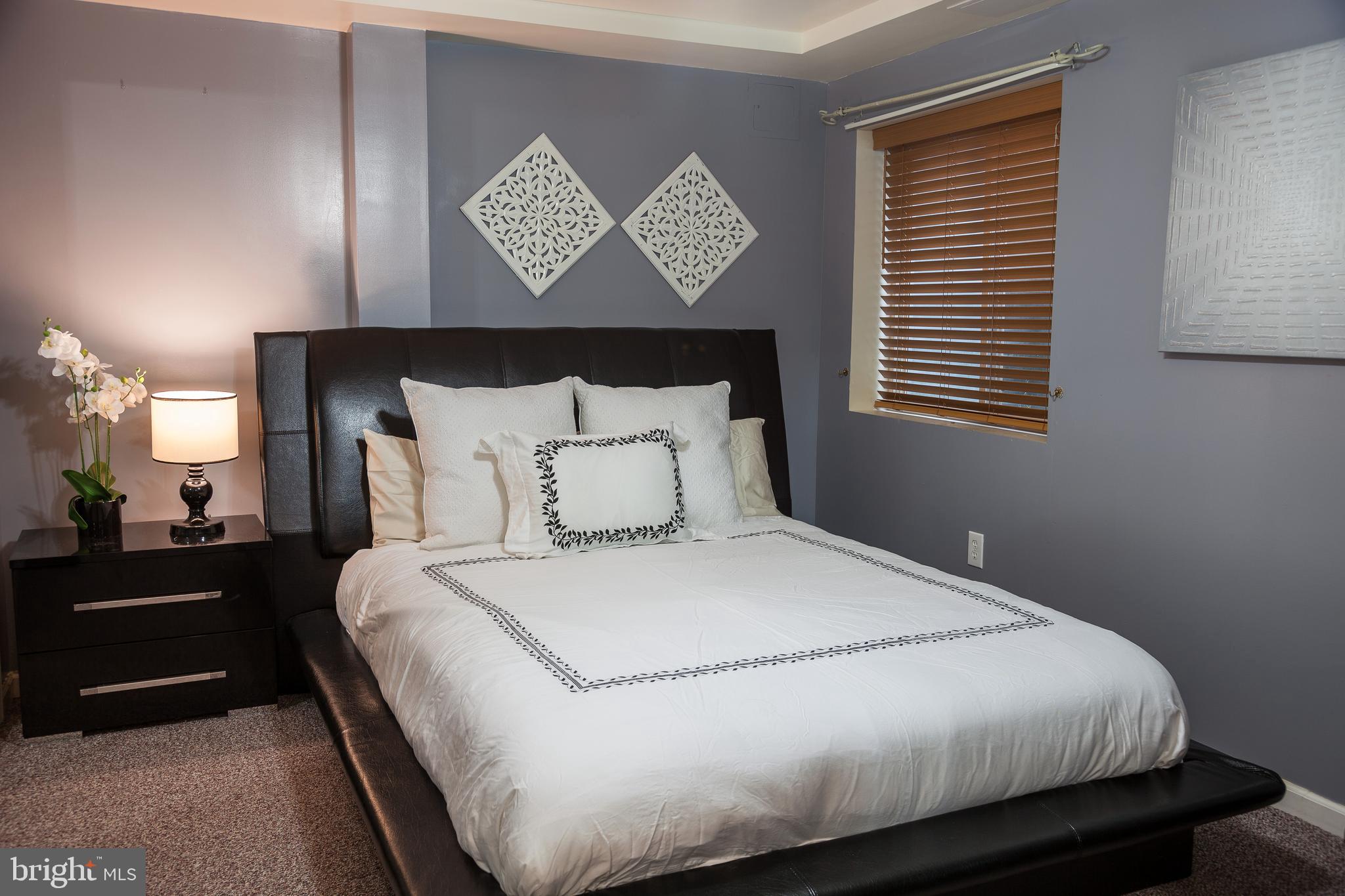 SCHOOLERS POND - Residential