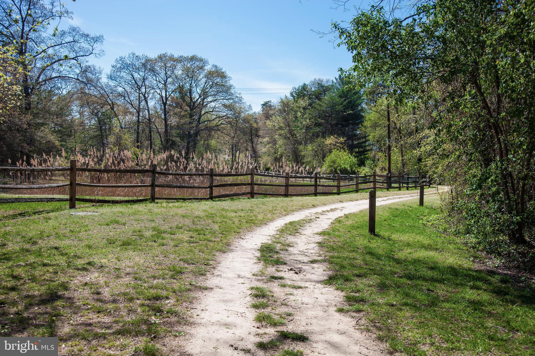 SCHOOLERS POND - Residential