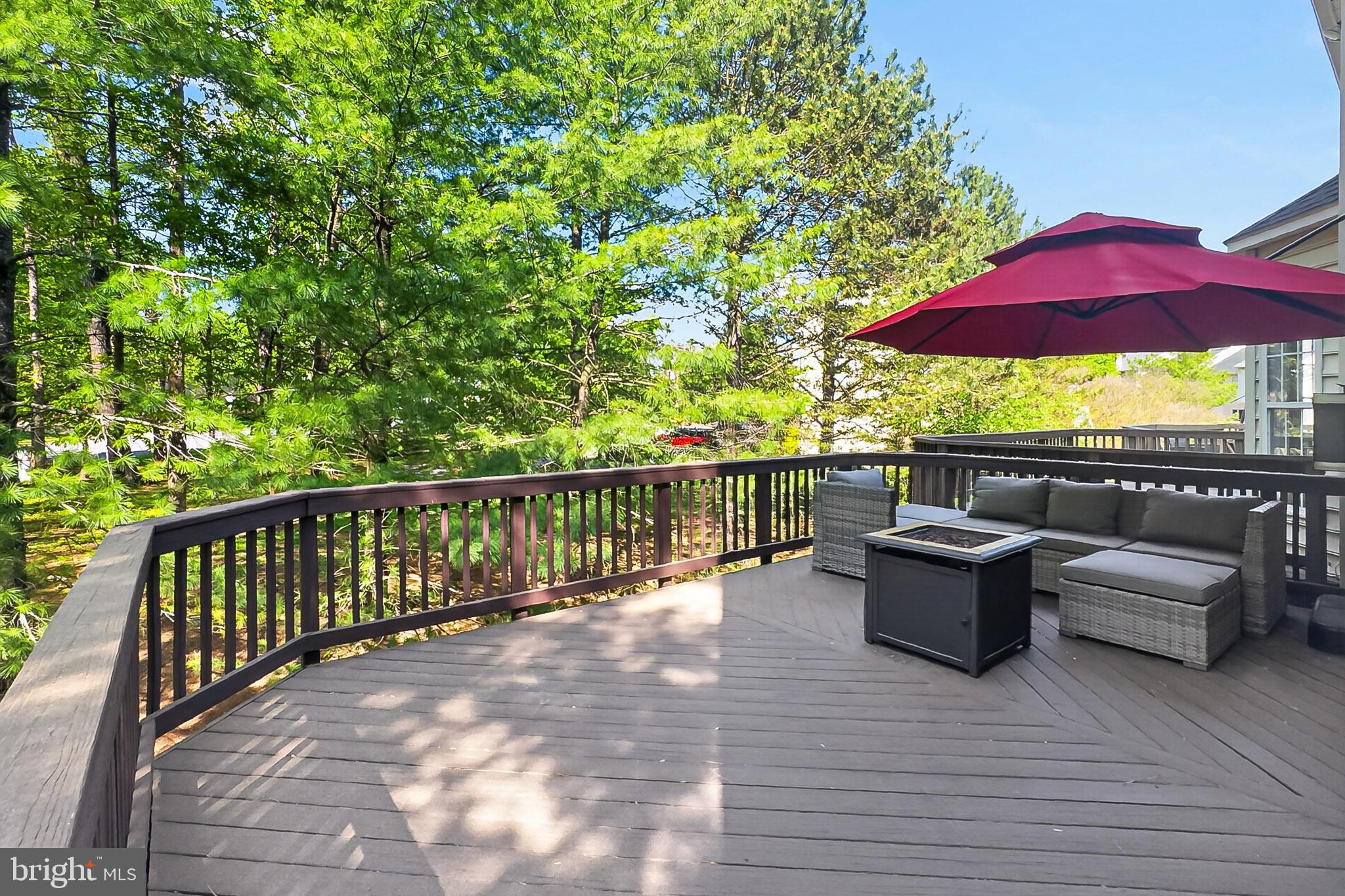 ASHBURN VILLAGE - Residential