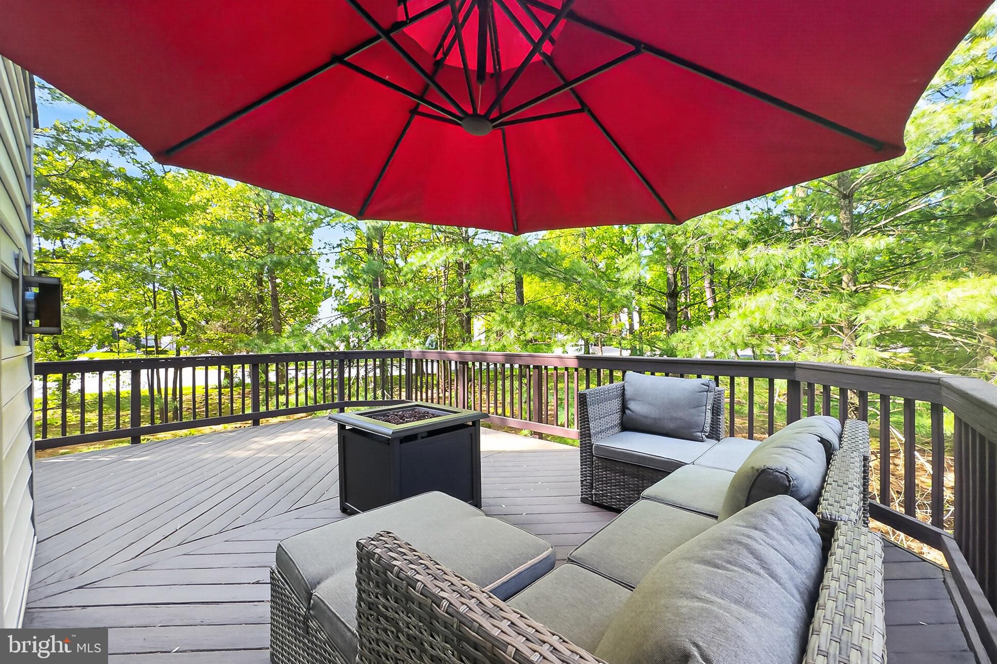 ASHBURN VILLAGE - Residential